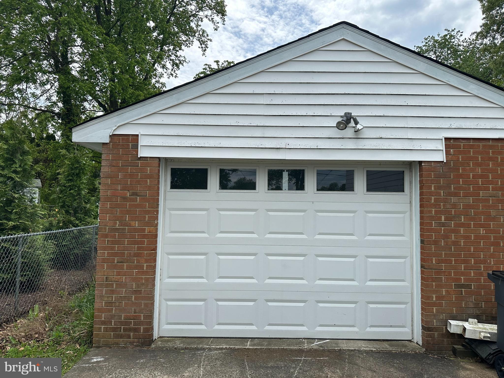 DUNN LORING WOODS - Residential