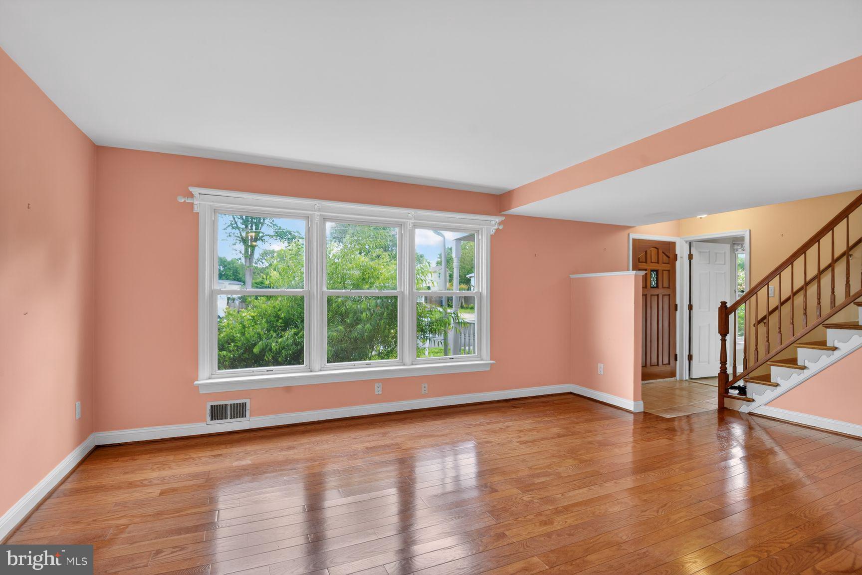 DUNN LORING WOODS - Residential