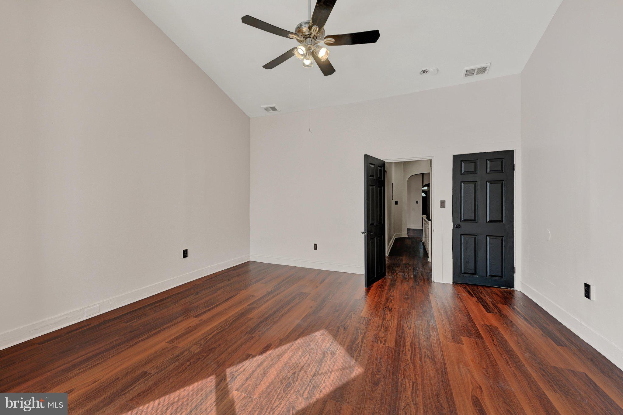 GREENSPRING - Residential