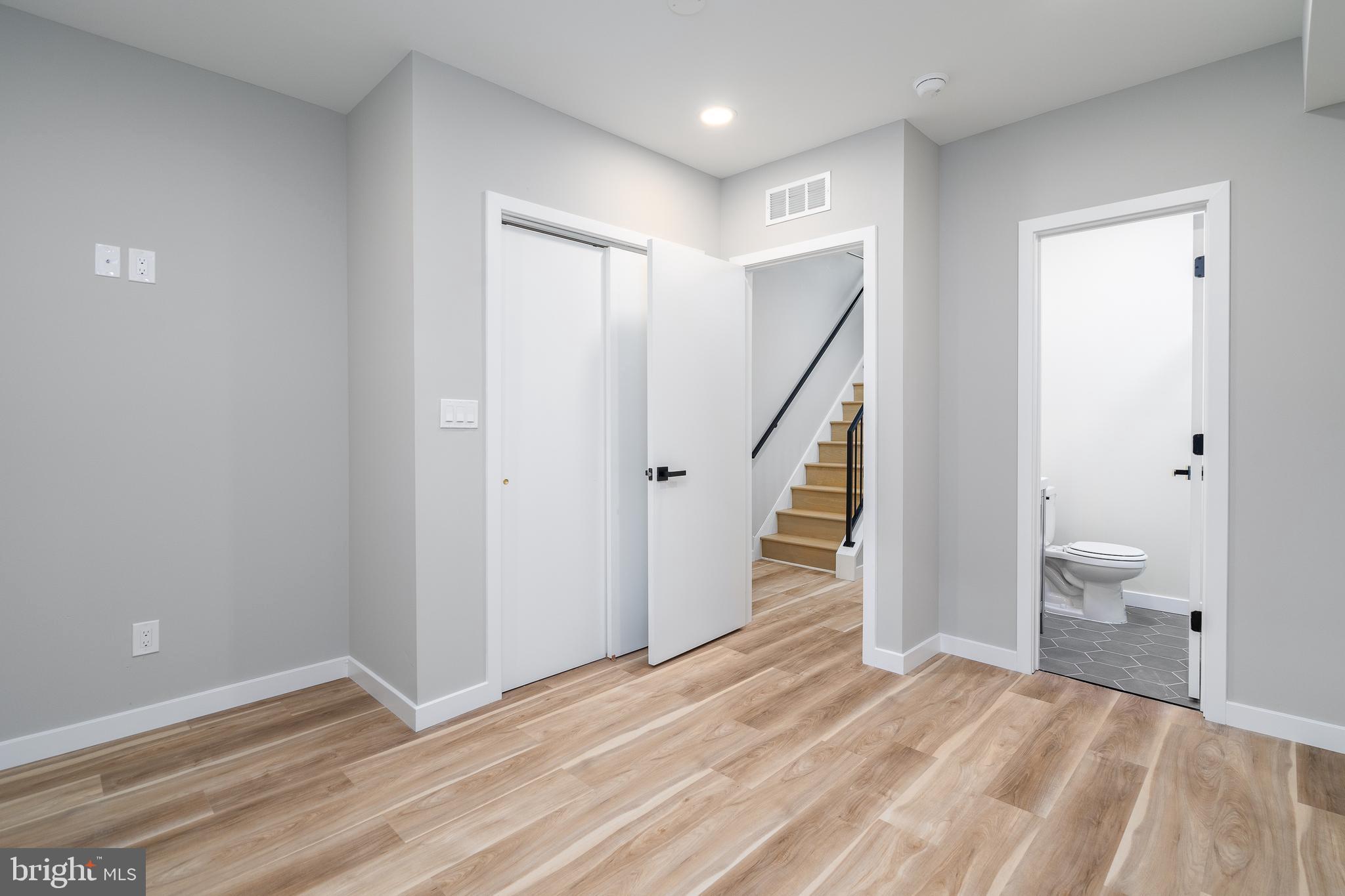 GRAYS FERRY - Residential Lease