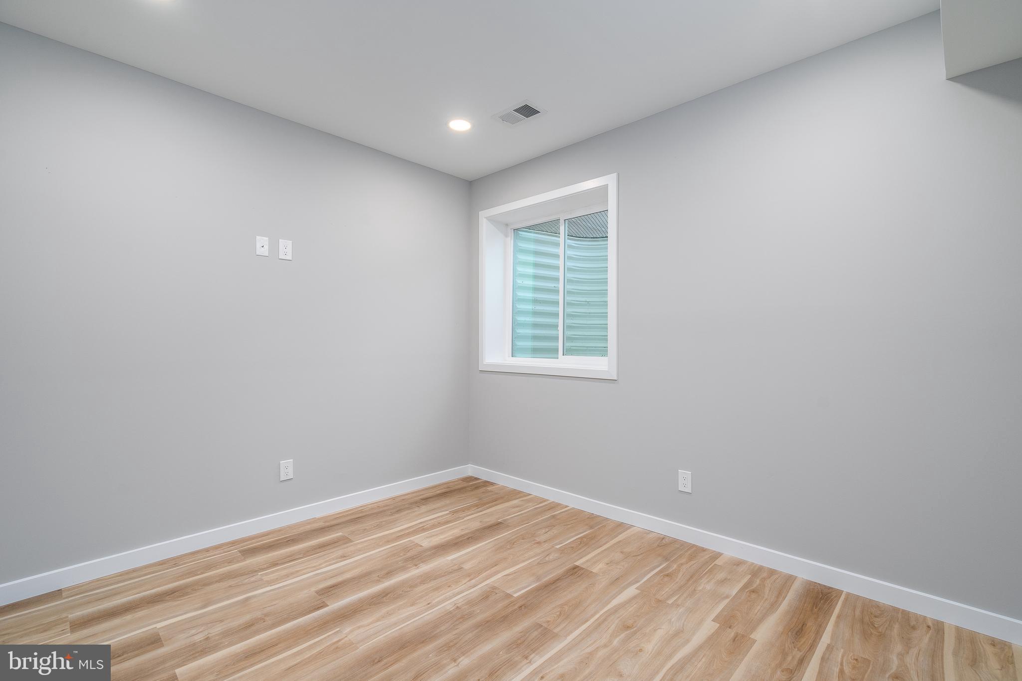 GRAYS FERRY - Residential Lease