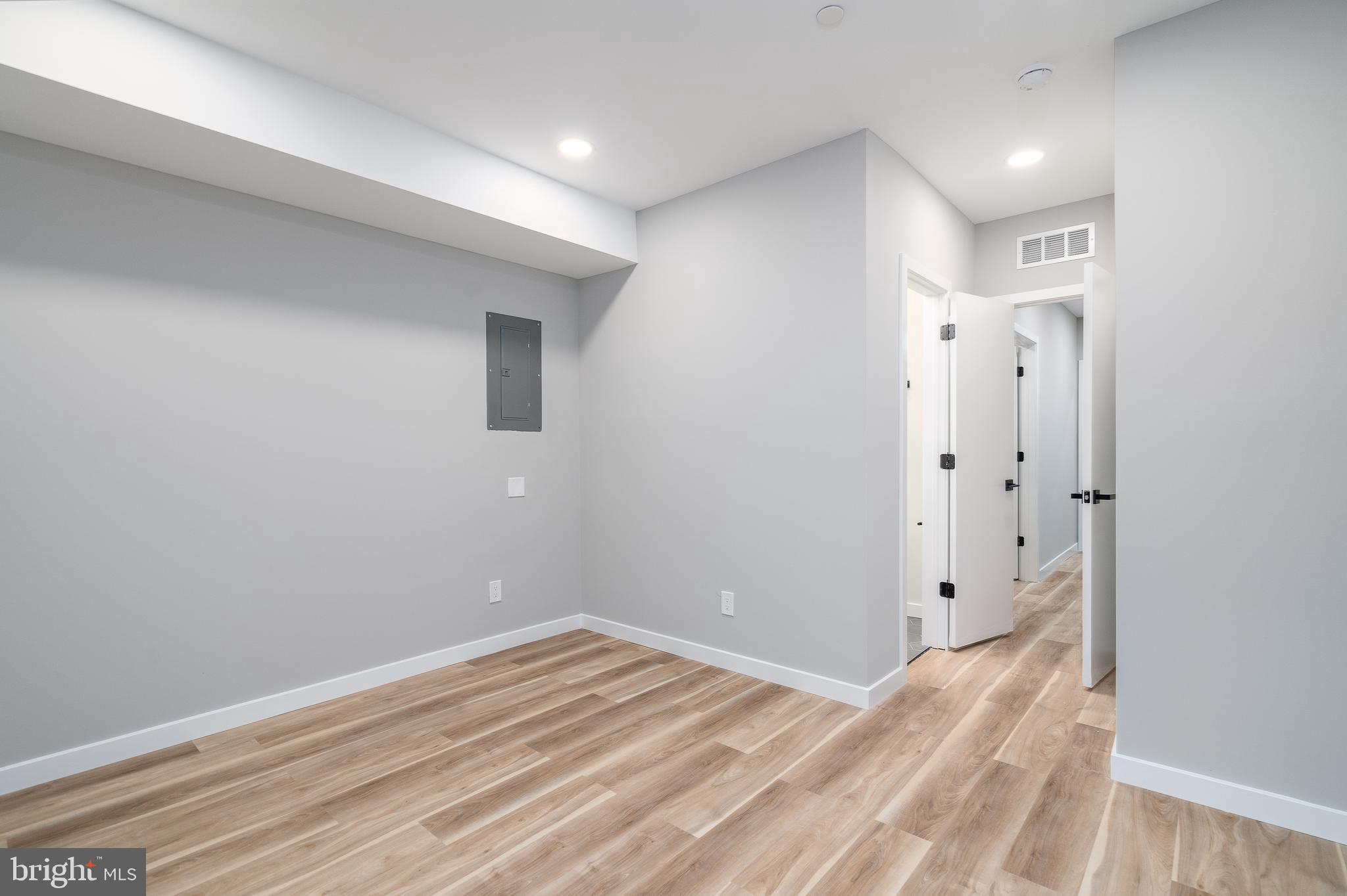 GRAYS FERRY - Residential Lease