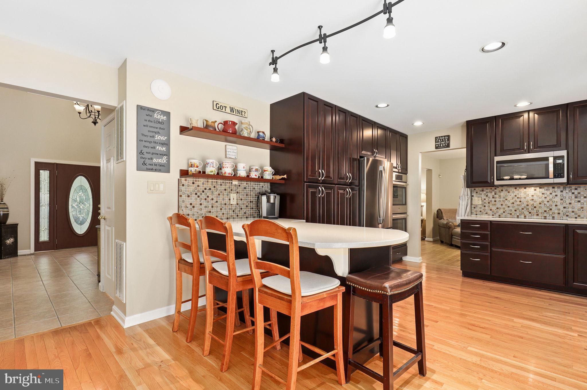 MEADOWOOD - Residential