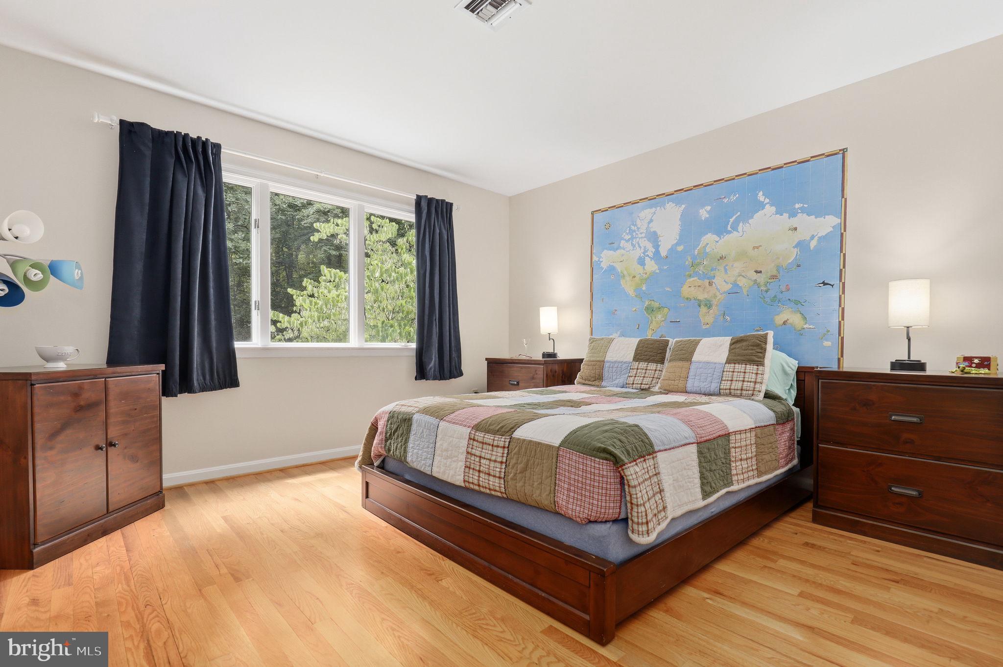 MEADOWOOD - Residential