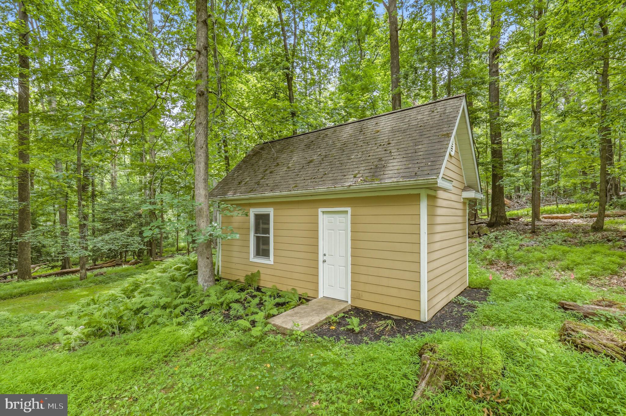 MEADOWOOD - Residential