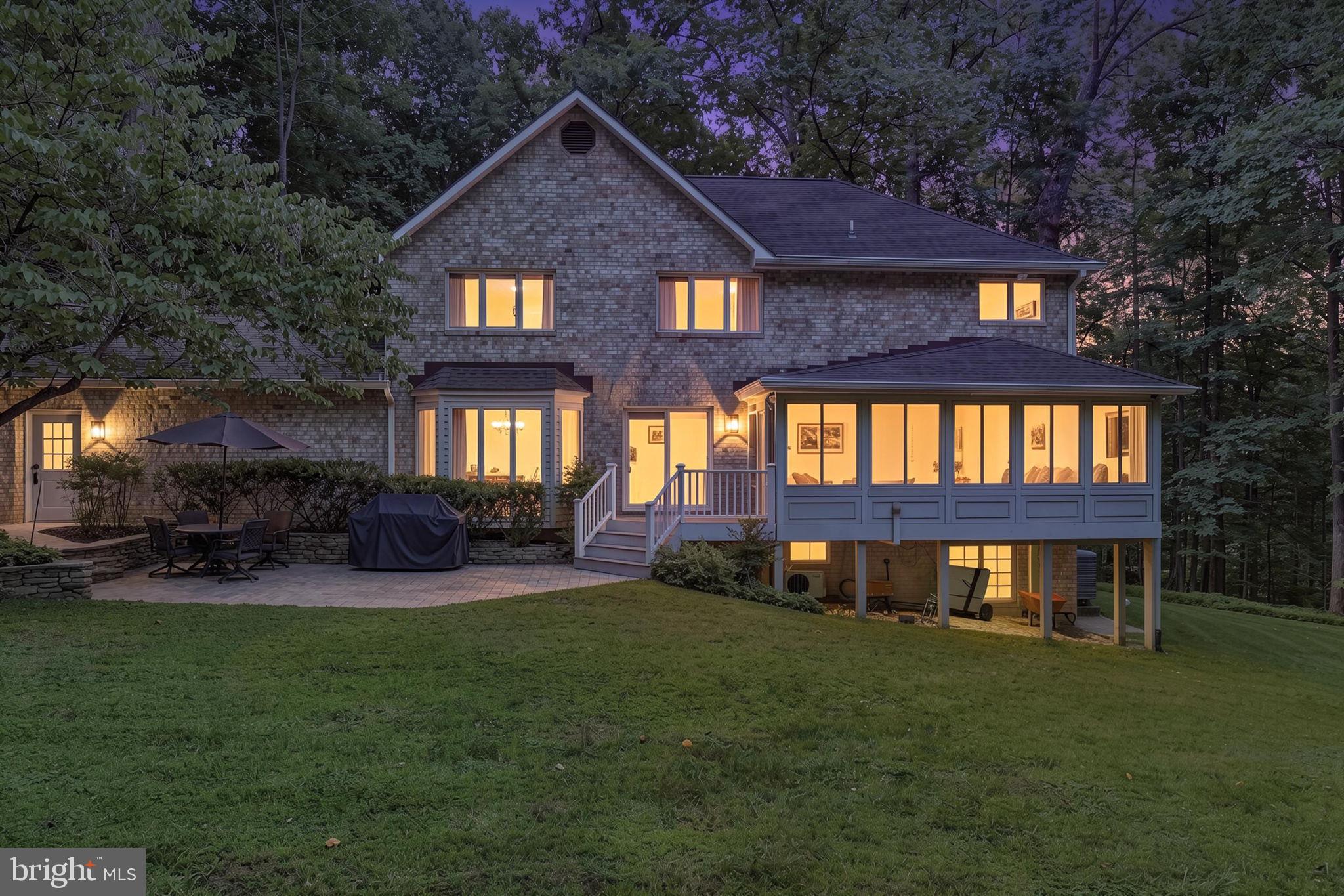 MEADOWOOD - Residential