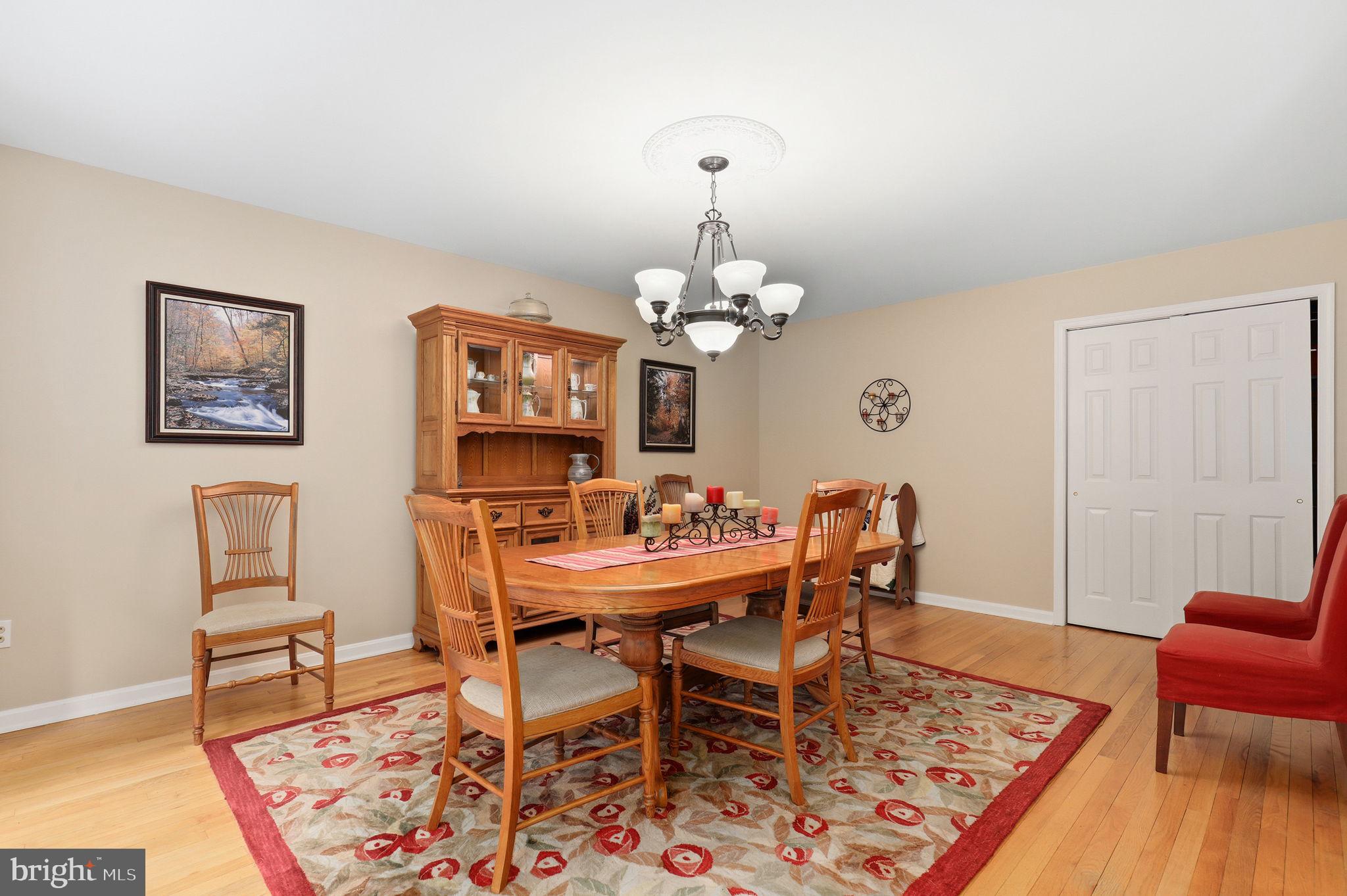 MEADOWOOD - Residential