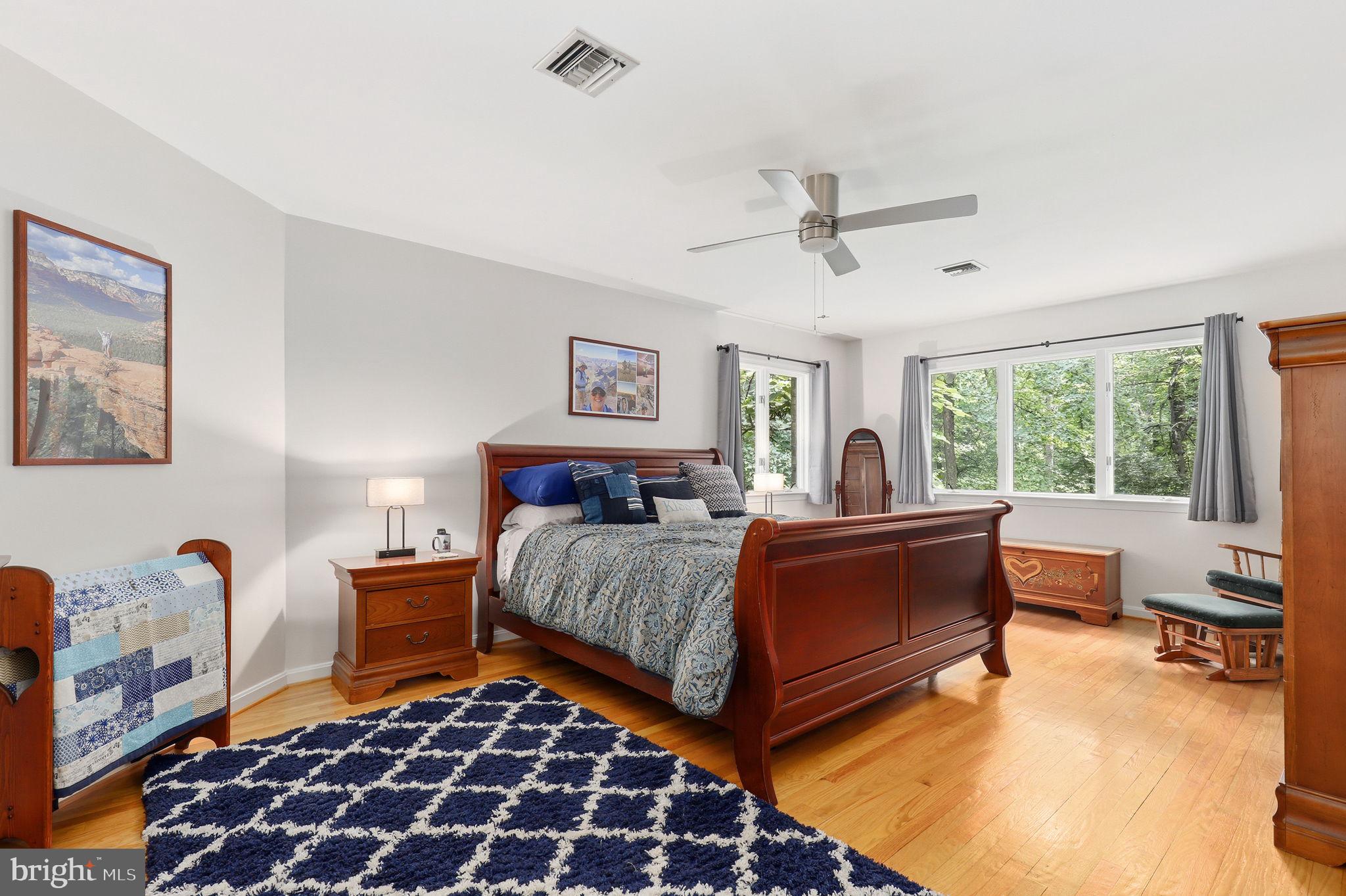MEADOWOOD - Residential