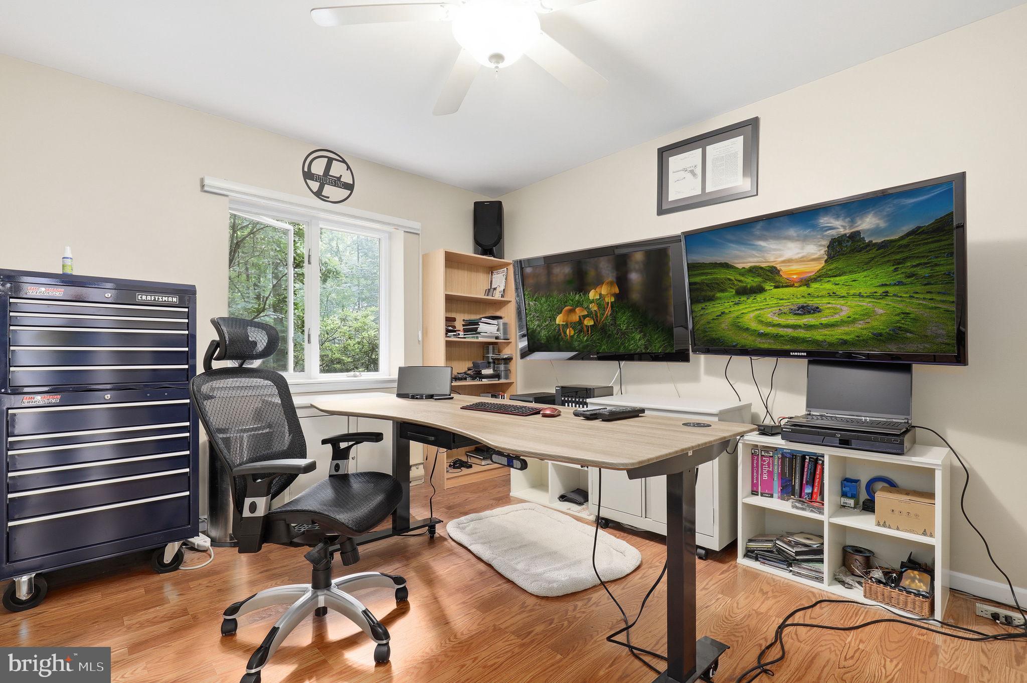 MEADOWOOD - Residential
