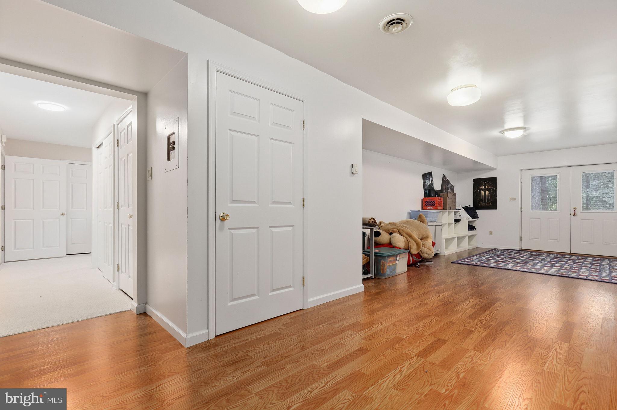 MEADOWOOD - Residential