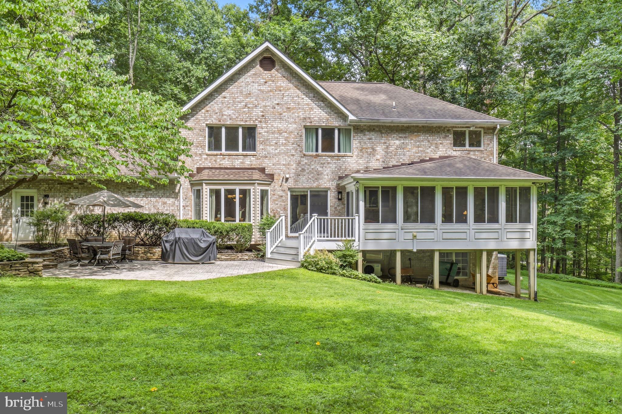 MEADOWOOD - Residential