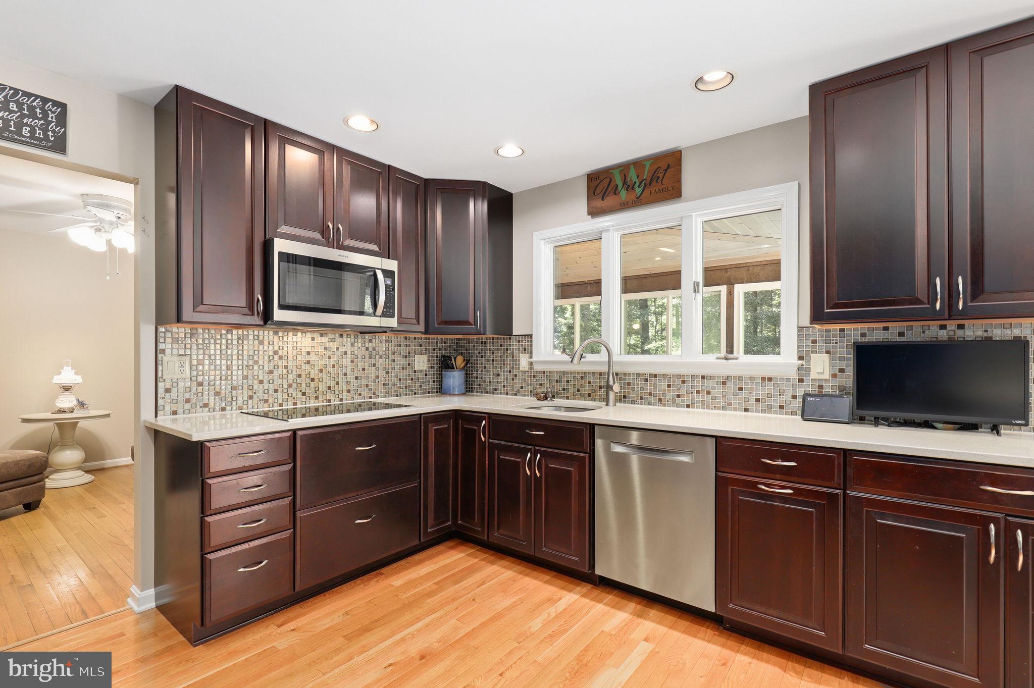 MEADOWOOD - Residential