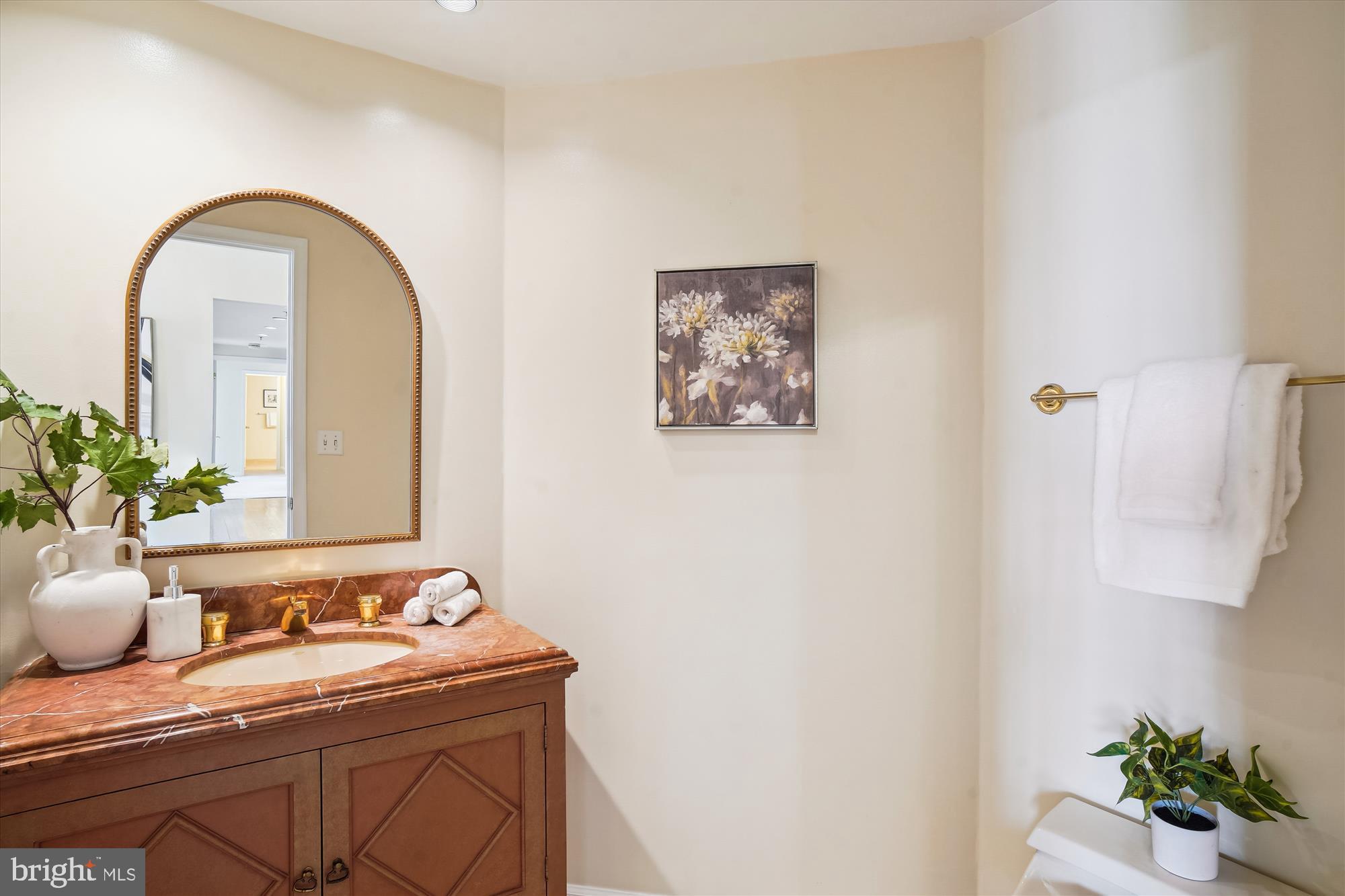 SOMERSET HOUSE CONDOS - Residential