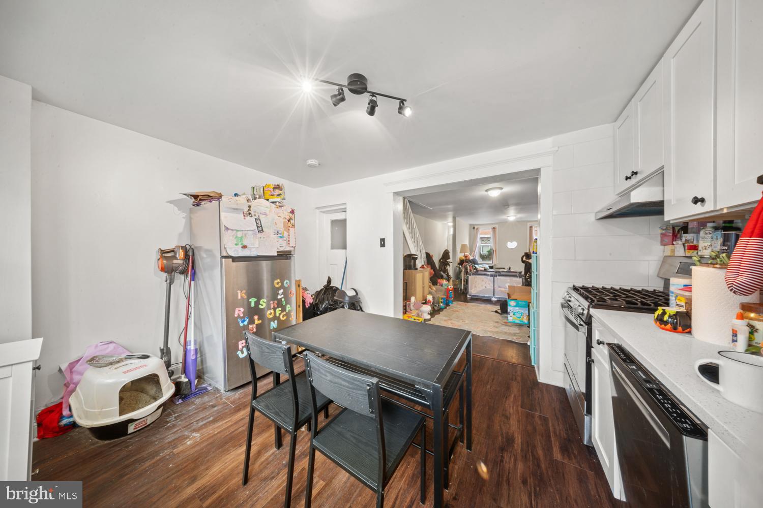 DICKINSON NARROWS - Residential