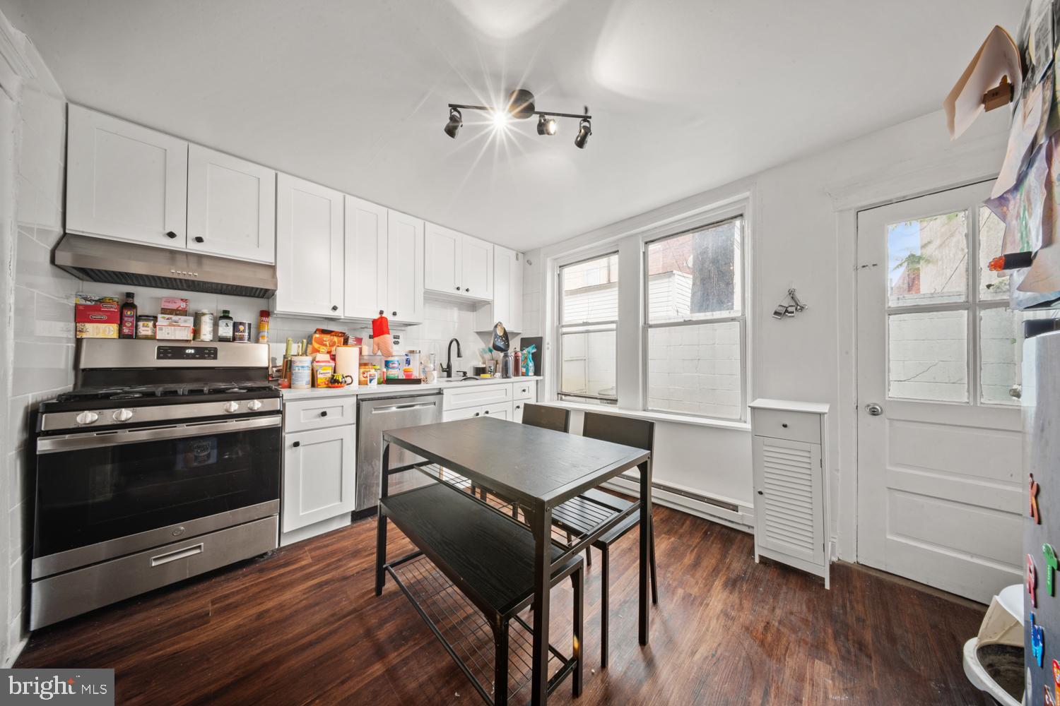DICKINSON NARROWS - Residential