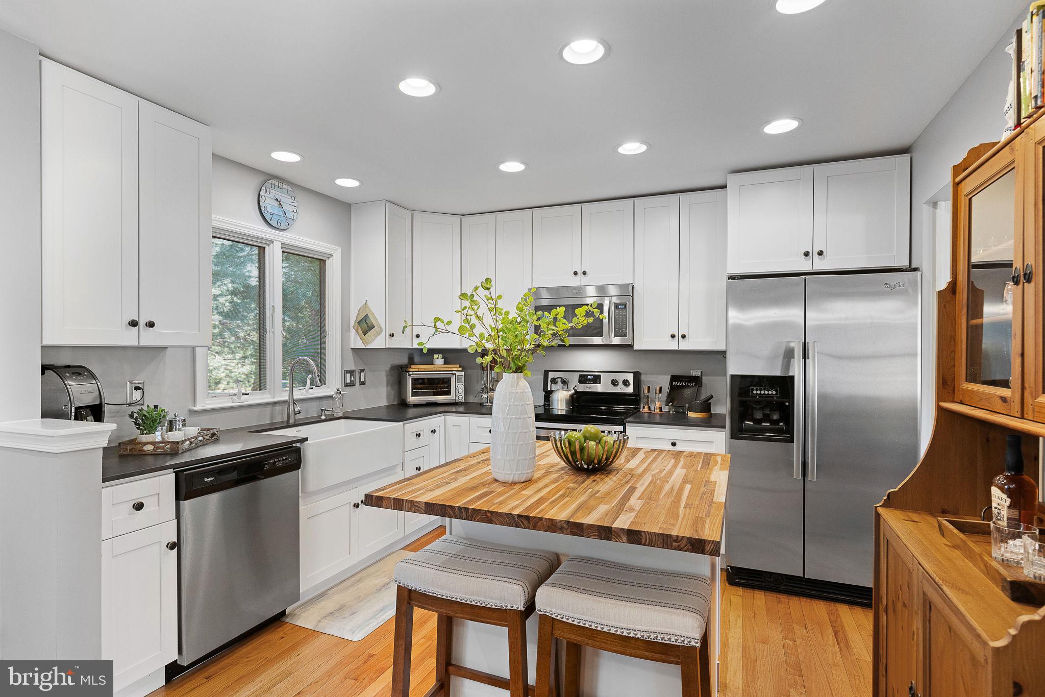 WELLINGTON/CLOVERHILL - Residential
