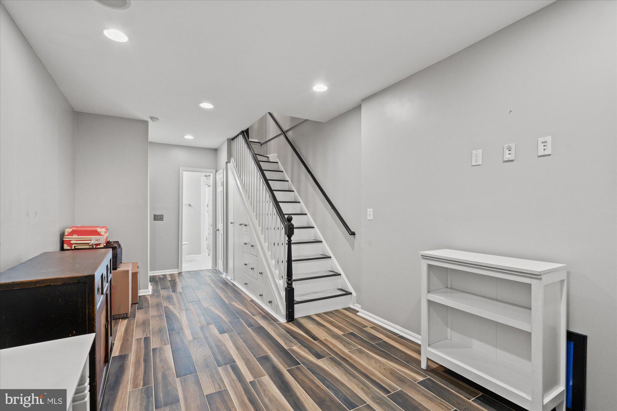 FAIRLINGTON ARBORS - Residential Lease