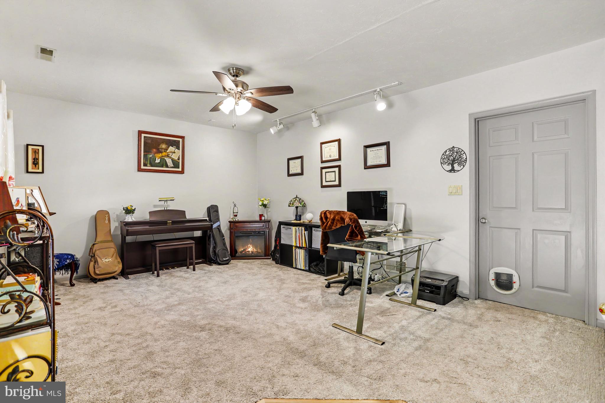 WARWICK TWP - Residential