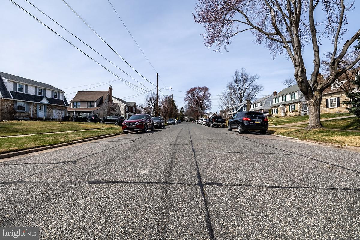 FOX CHASE - Residential