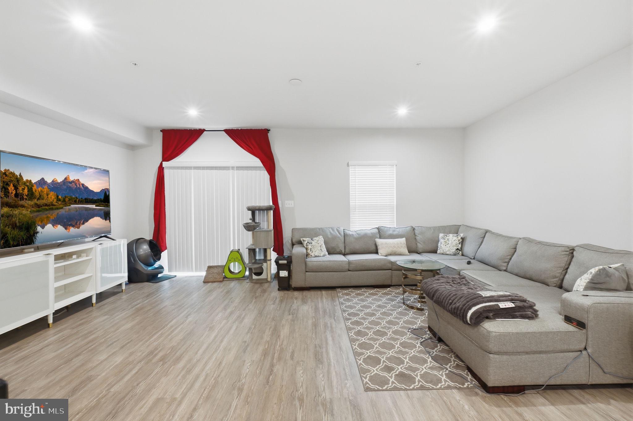 NORBOURNE PARK - Residential