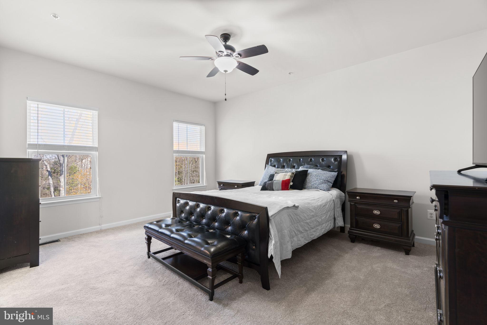 CREEKSIDE VILLAGE - Residential