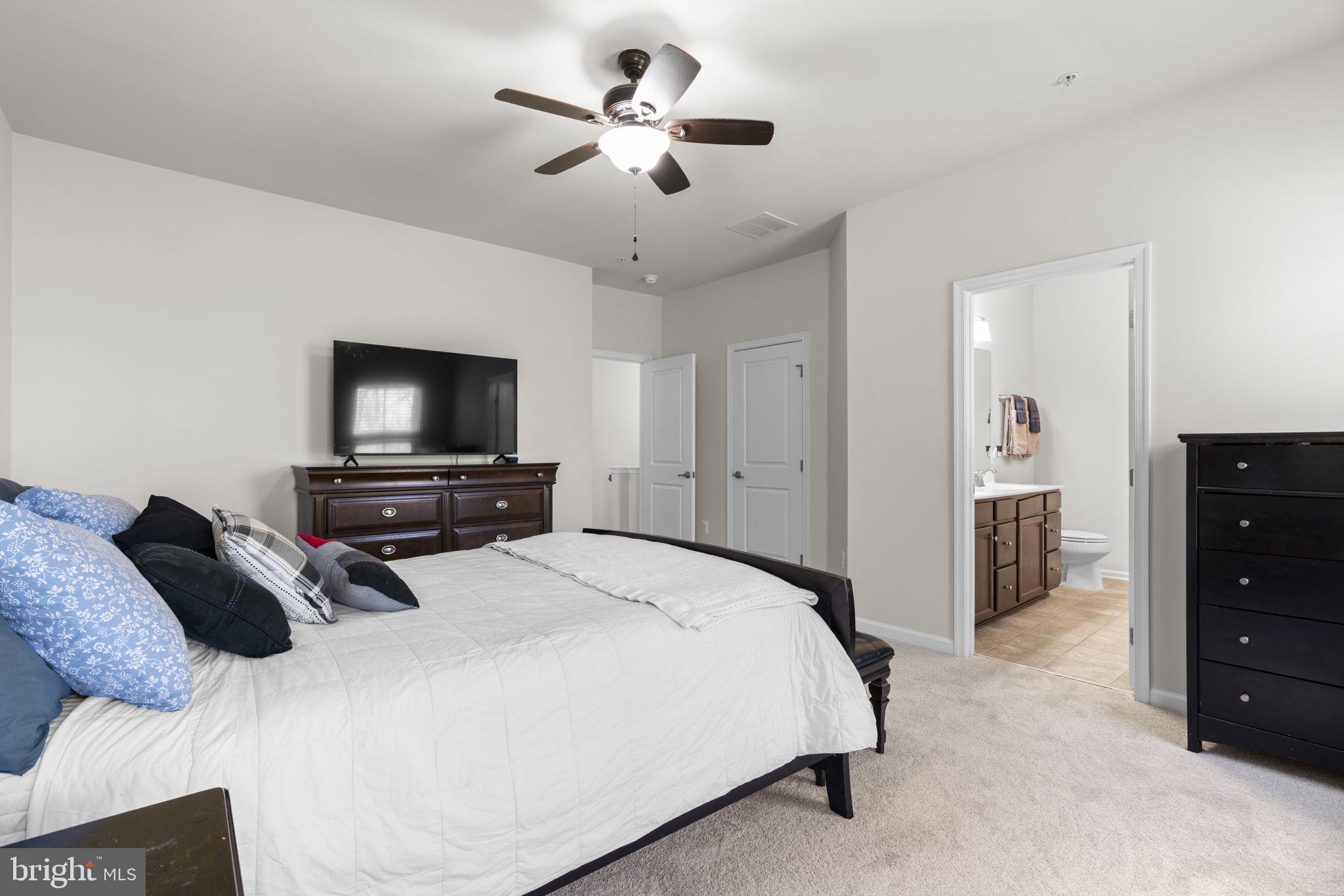 CREEKSIDE VILLAGE - Residential
