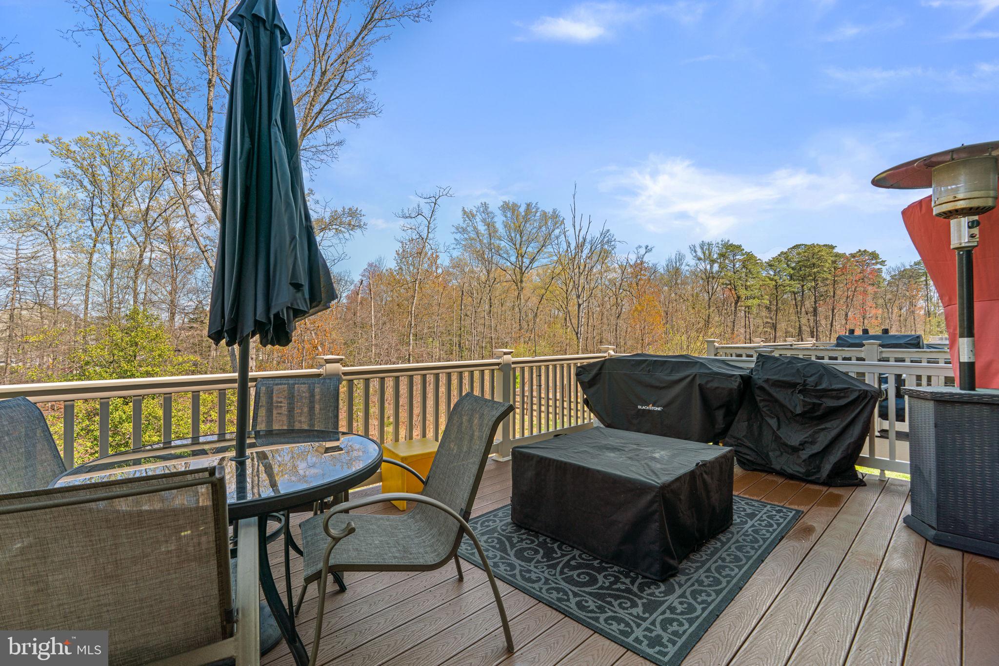 CREEKSIDE VILLAGE - Residential