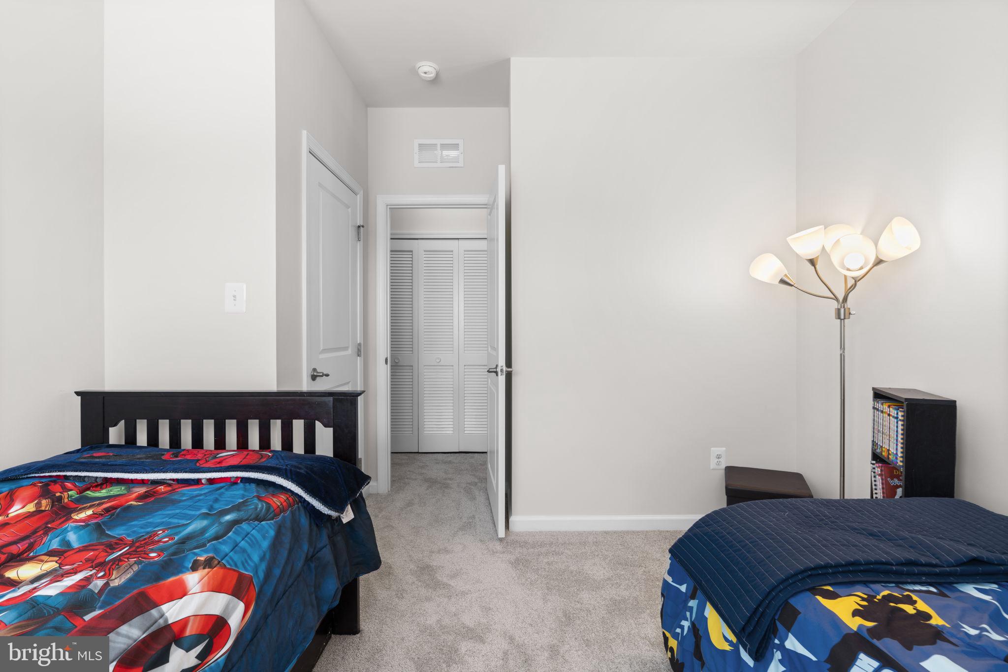 CREEKSIDE VILLAGE - Residential