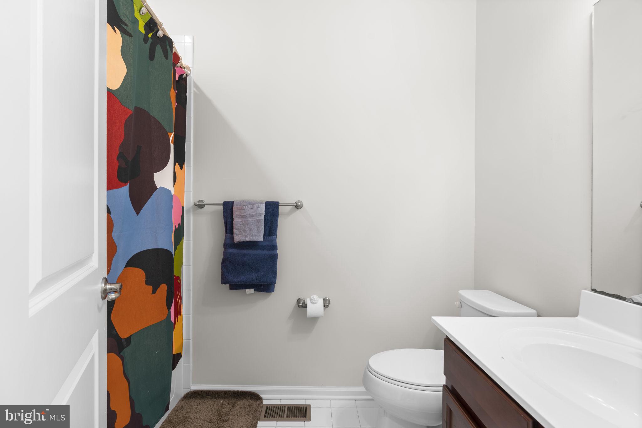 CREEKSIDE VILLAGE - Residential