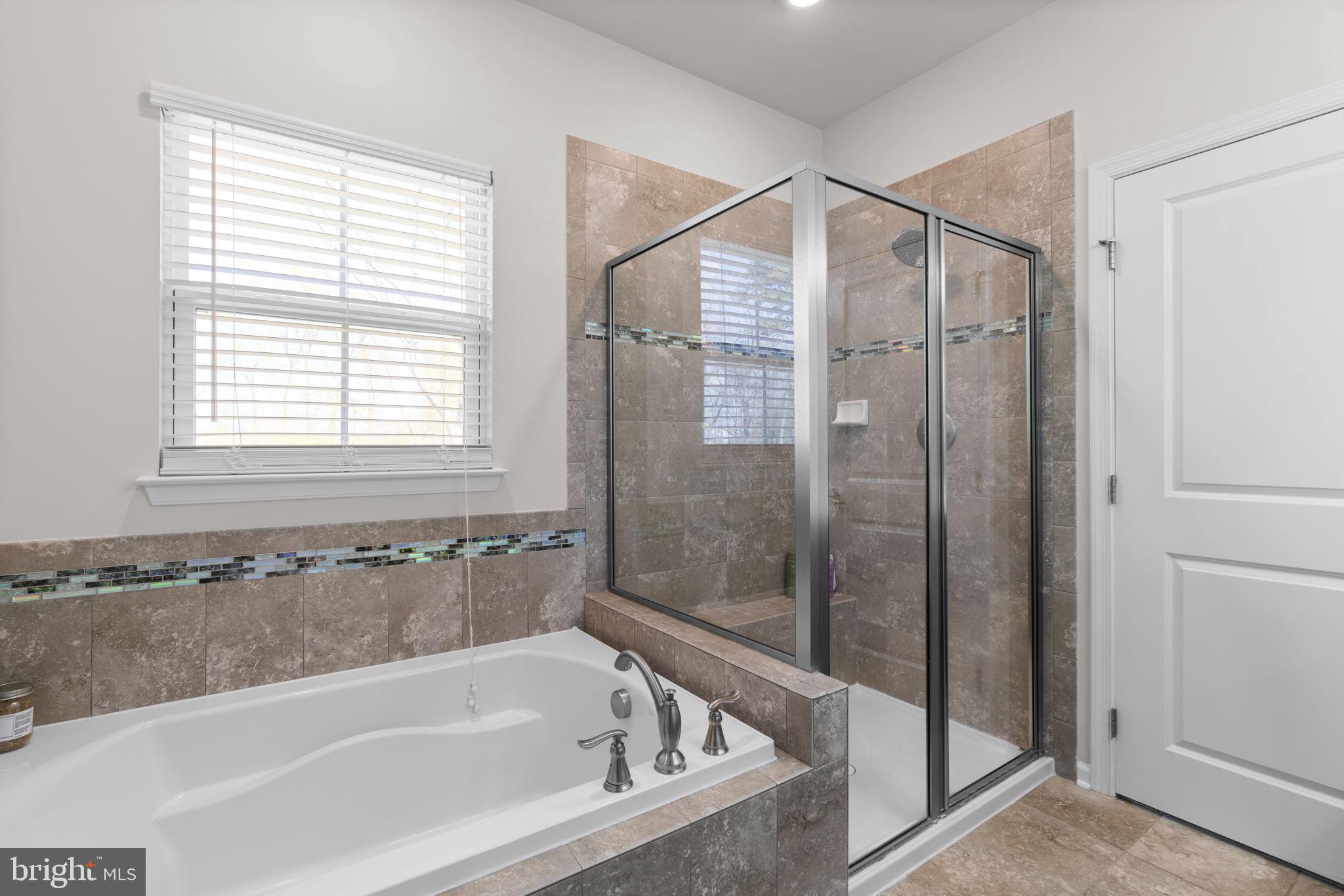 CREEKSIDE VILLAGE - Residential