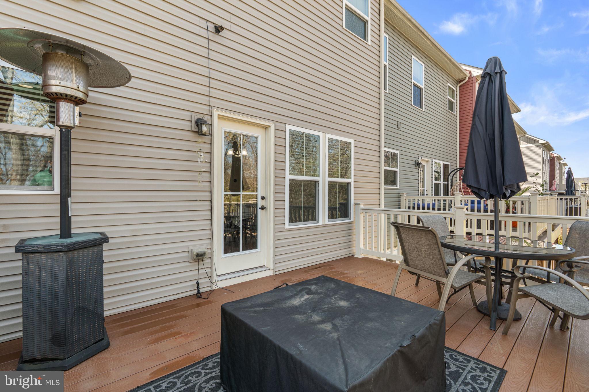 CREEKSIDE VILLAGE - Residential