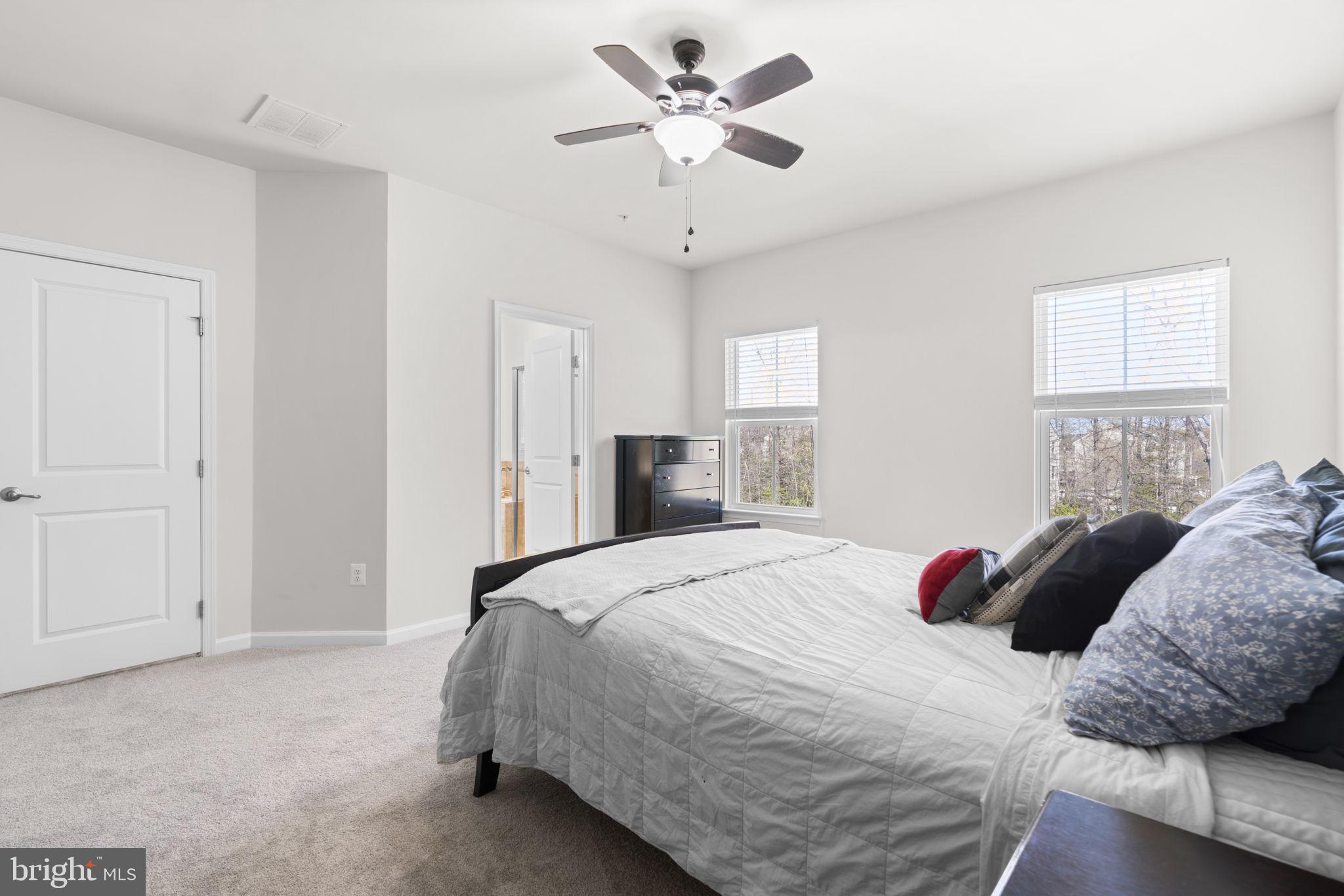 CREEKSIDE VILLAGE - Residential