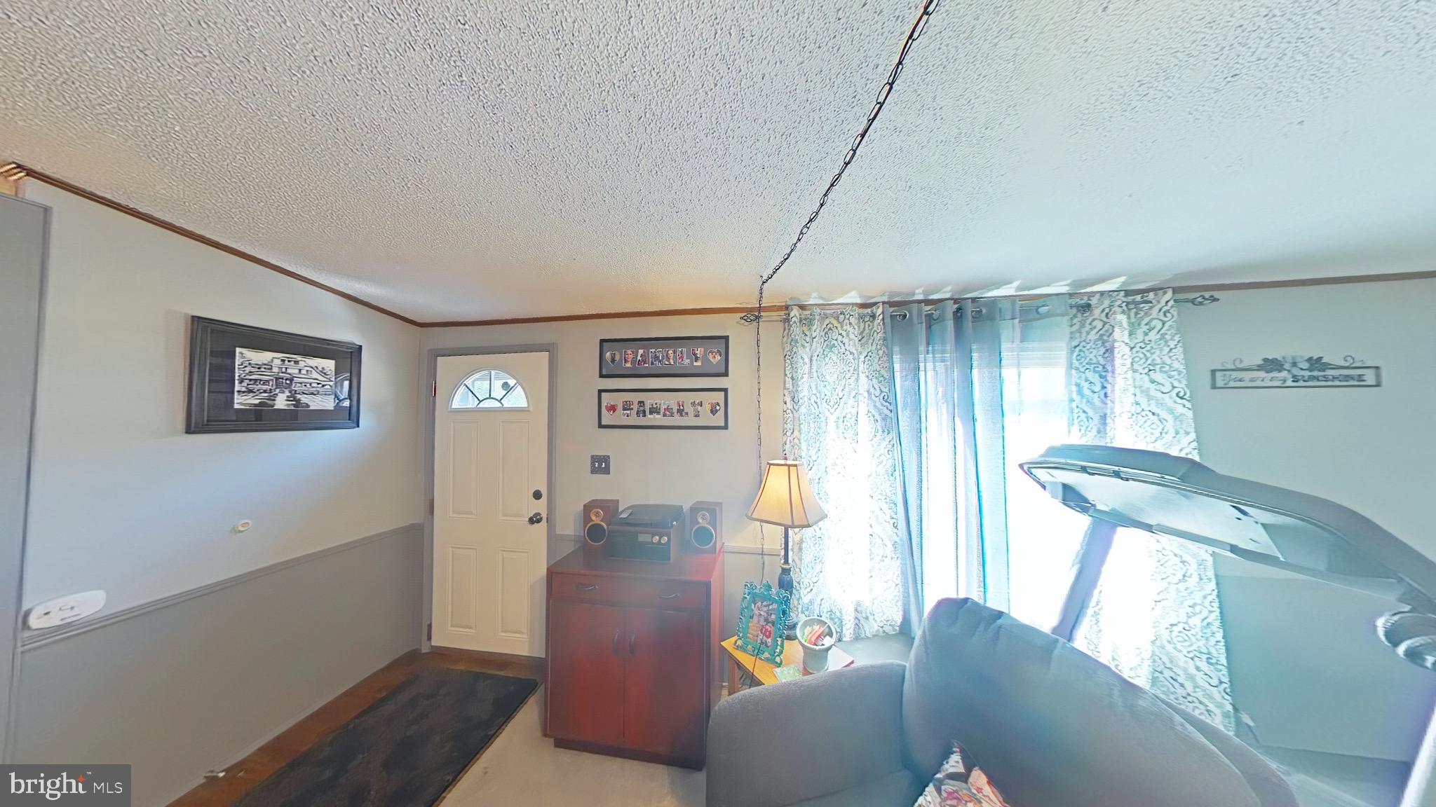 LAKEVIEW COUNTRY ESTATES - Residential