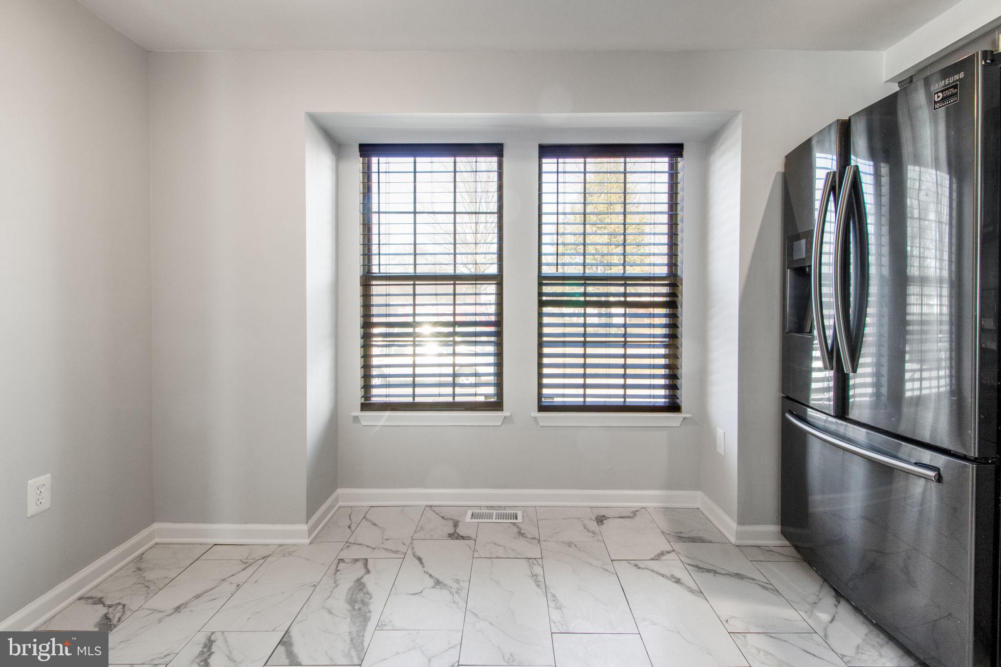 OAK VIEW VILLAGE - Residential