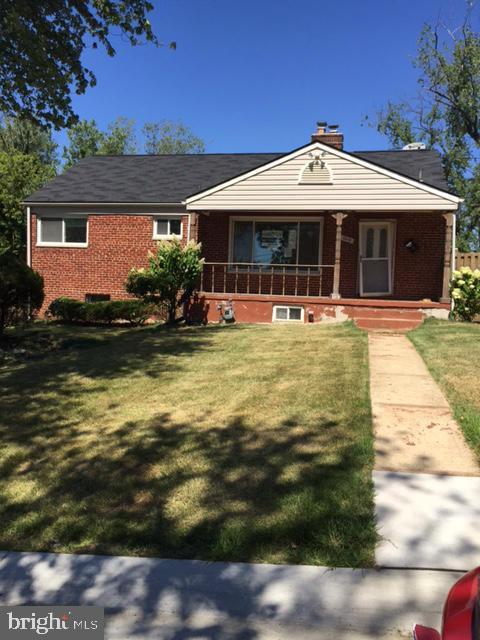 OPEN HOUSE SUNDAY 6/7/26 BETWEEN 10-12PM.Great opportunity in a convenient Silver Spring location! This 4 bedroom, 2 bathroom home offers strong potential with a functional layout, covered front porch, and nice yard space. Home  has great upside for buyers looking to renovate, customize, or invest. Conveniently located near shopping, public transportation, parks, and major commuter routes. Property is being sold strictly AS-IS.