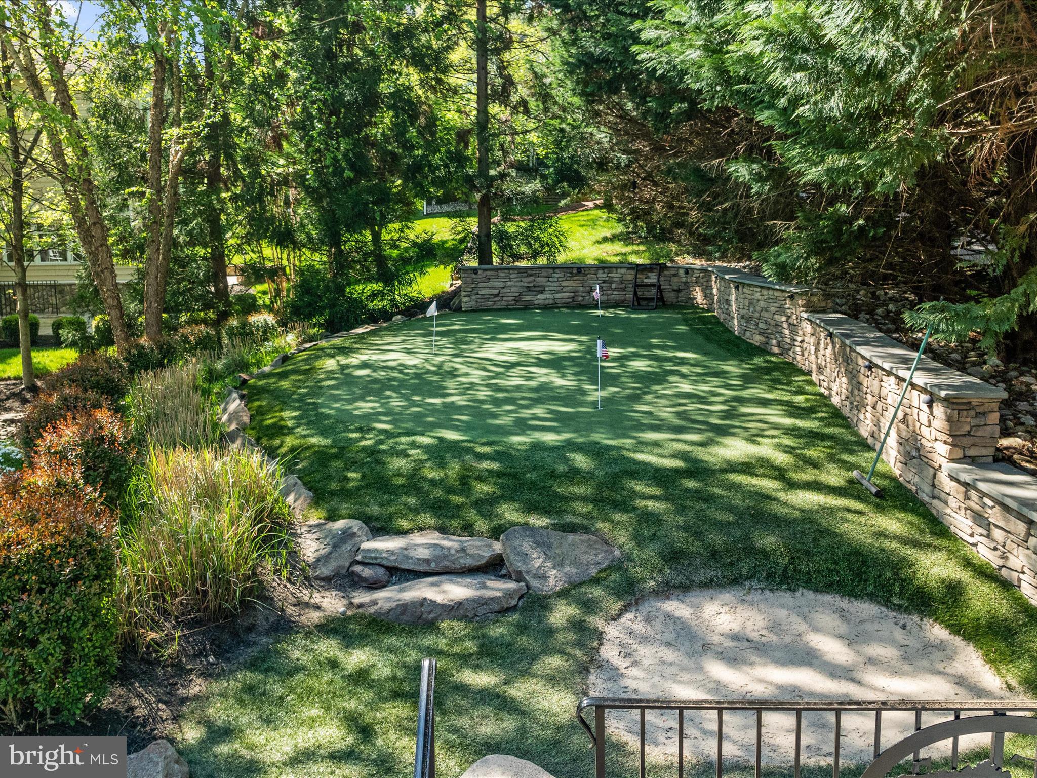 LANSDOWNE ON THE POTOMAC - Residential