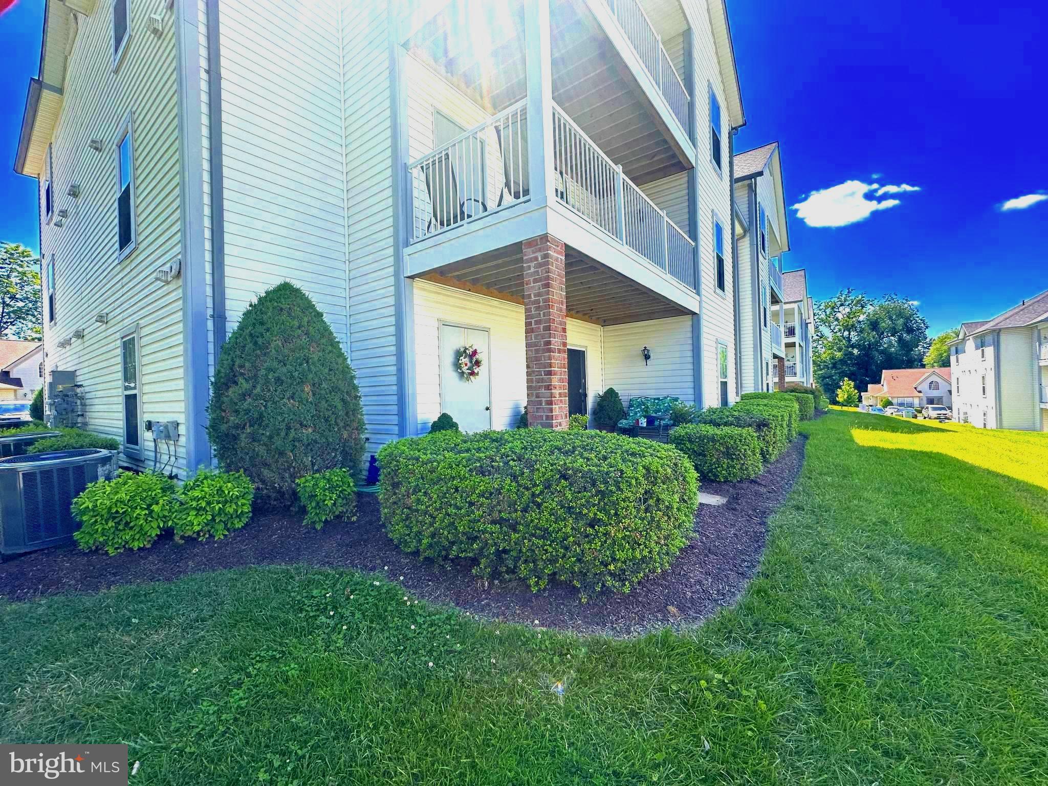 WINIFRED MANOR - Residential