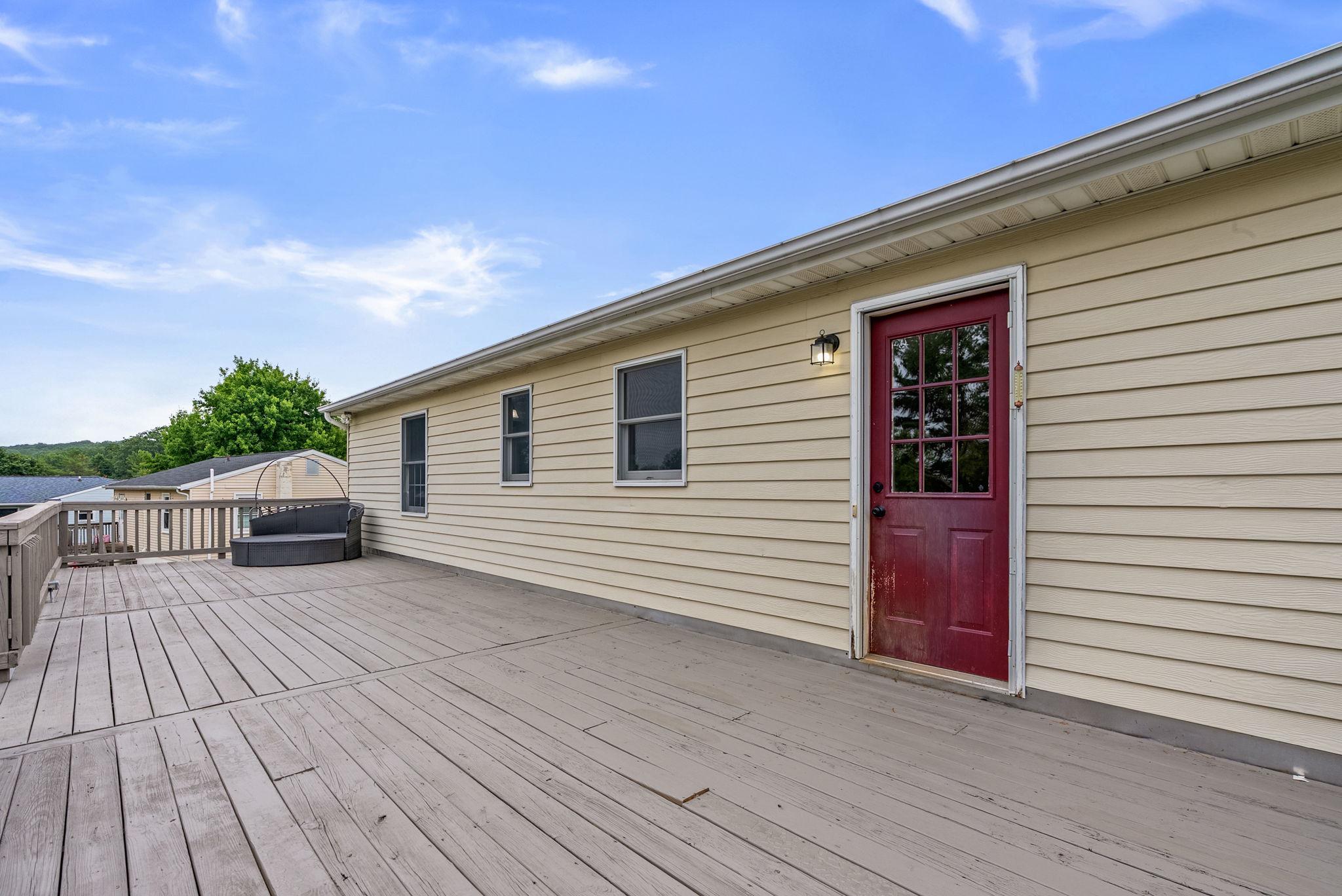 WHISPERING VALLEY - Residential