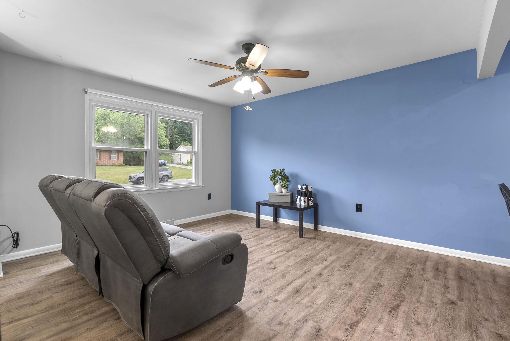 WHISPERING VALLEY - Residential
