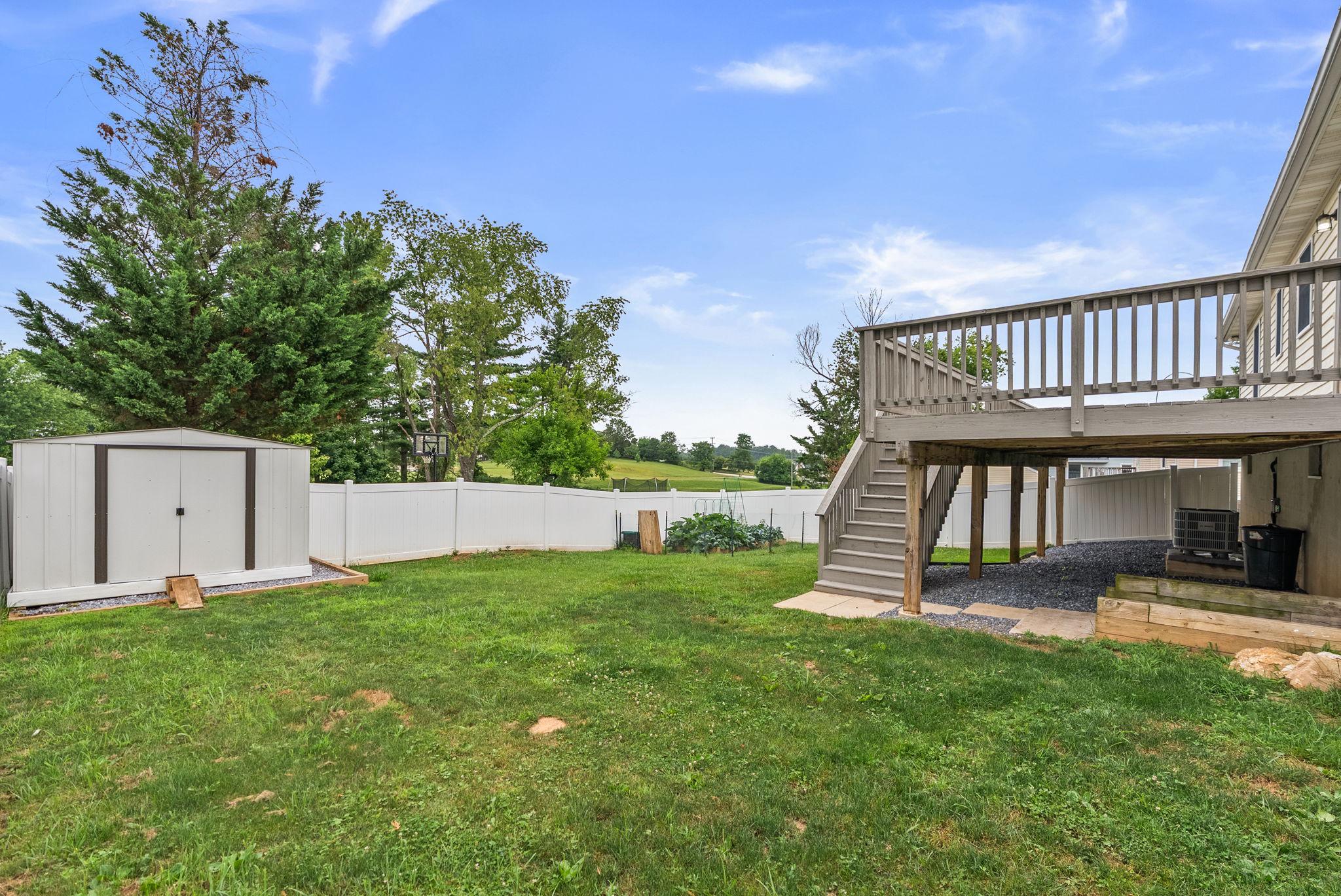 WHISPERING VALLEY - Residential