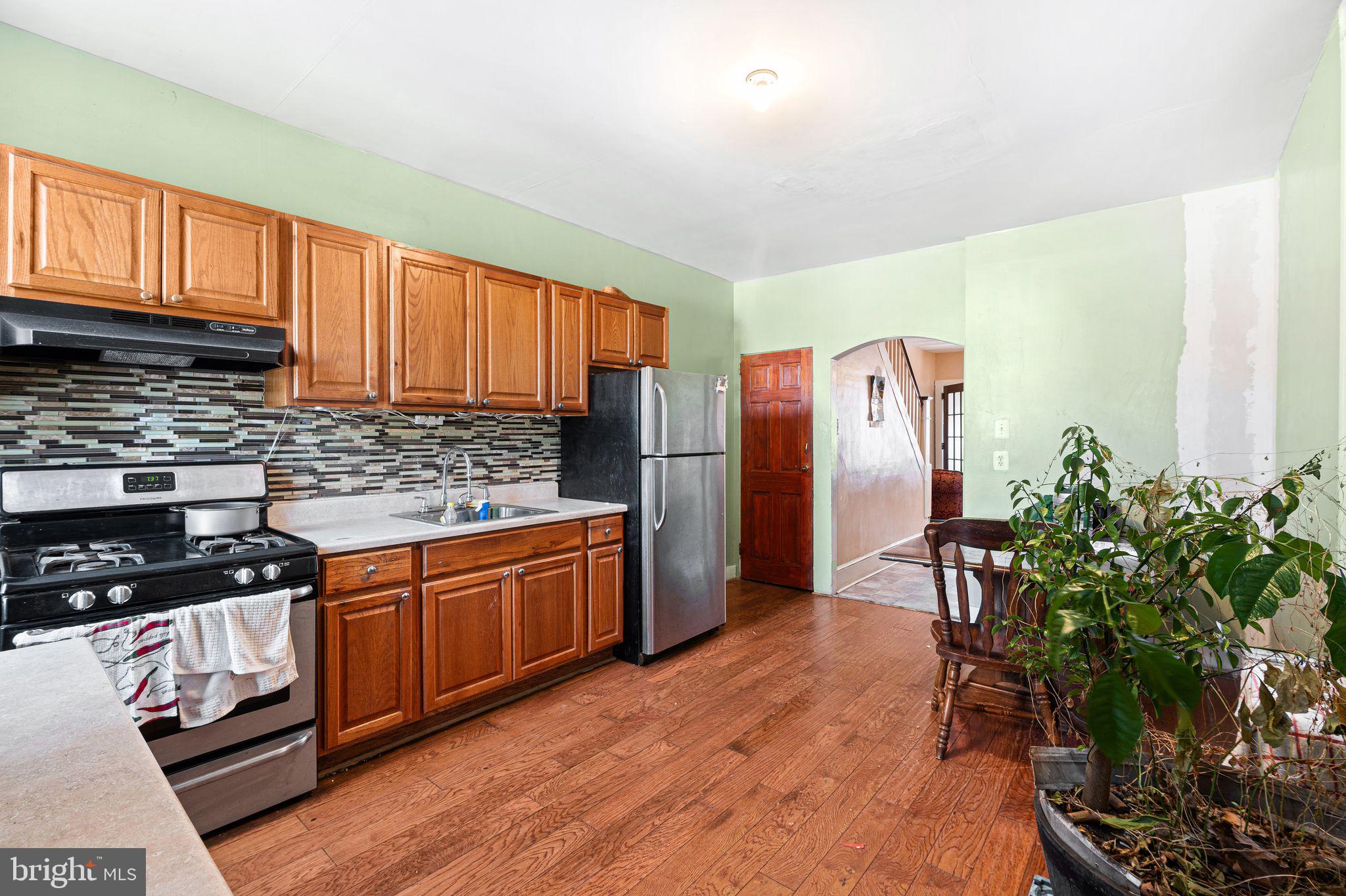 KENSINGTON - Residential