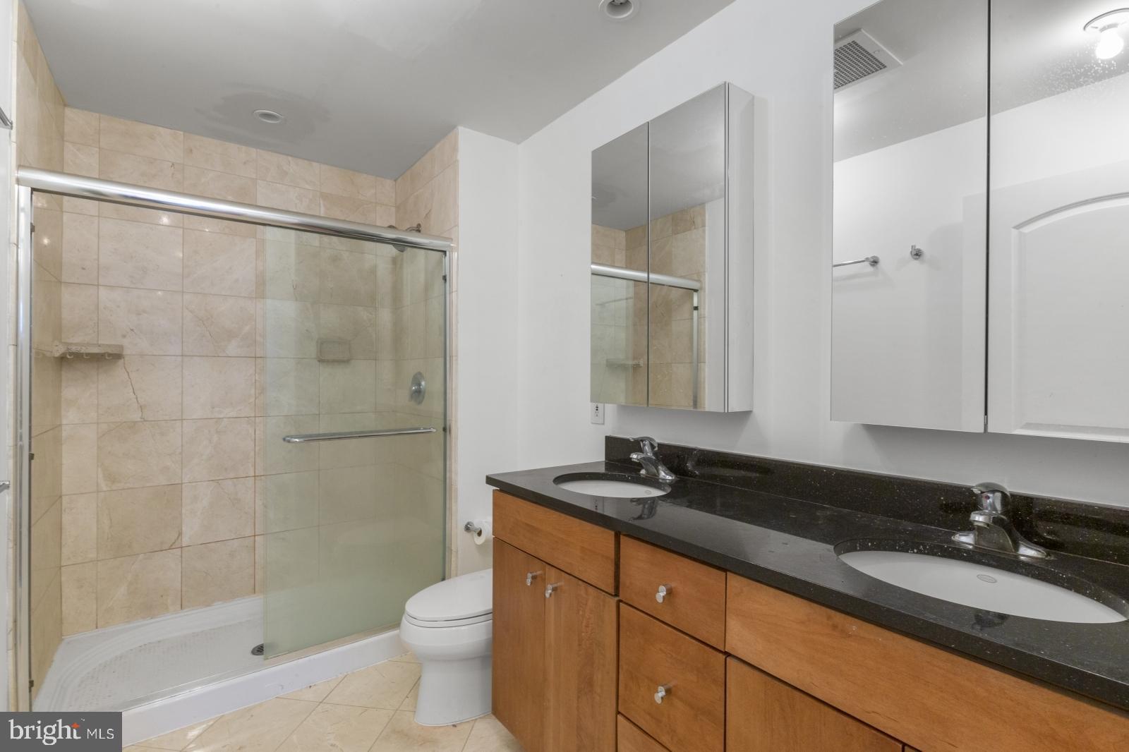 OLD CITY - Residential Lease