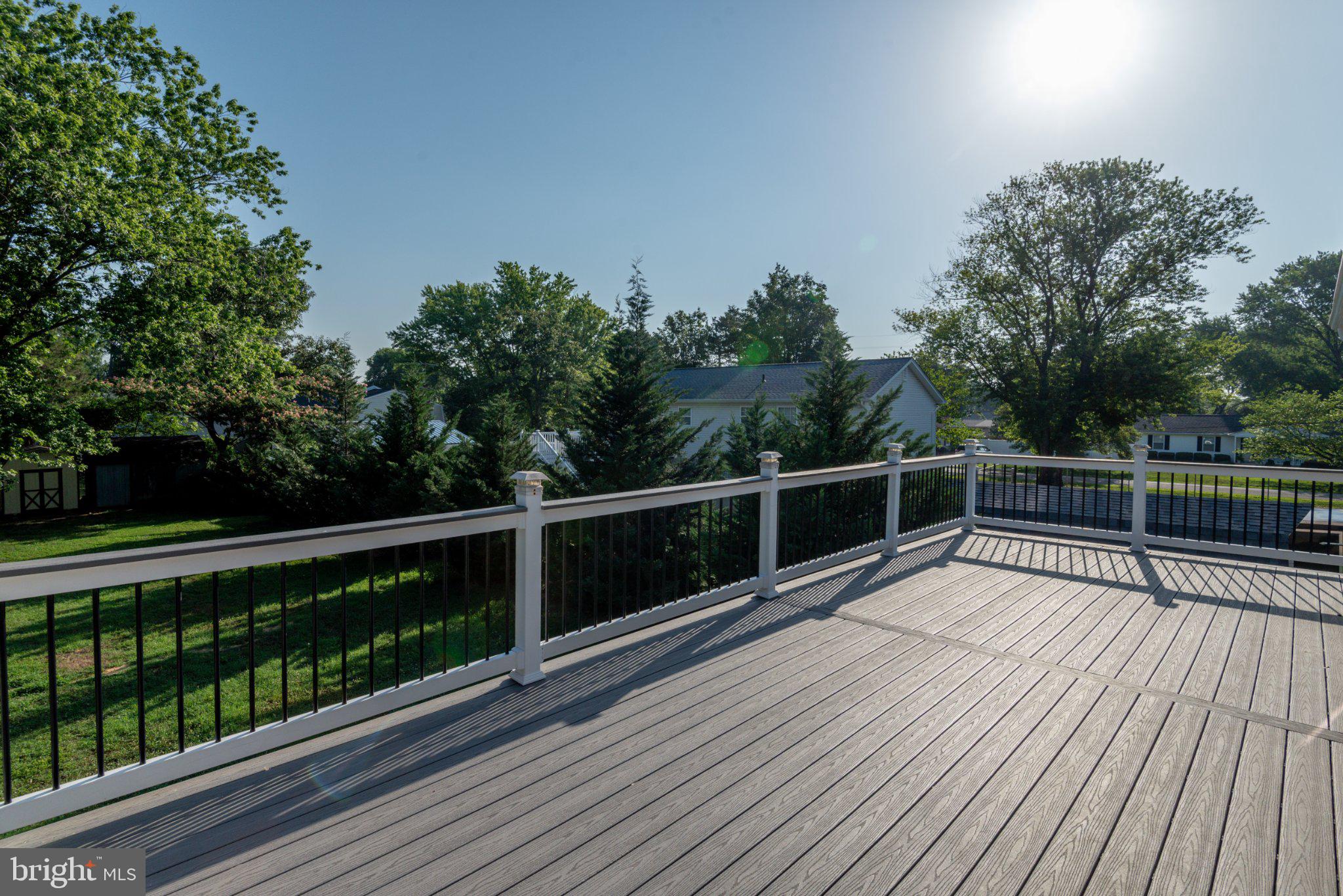 GOLDEN BEACH - Residential