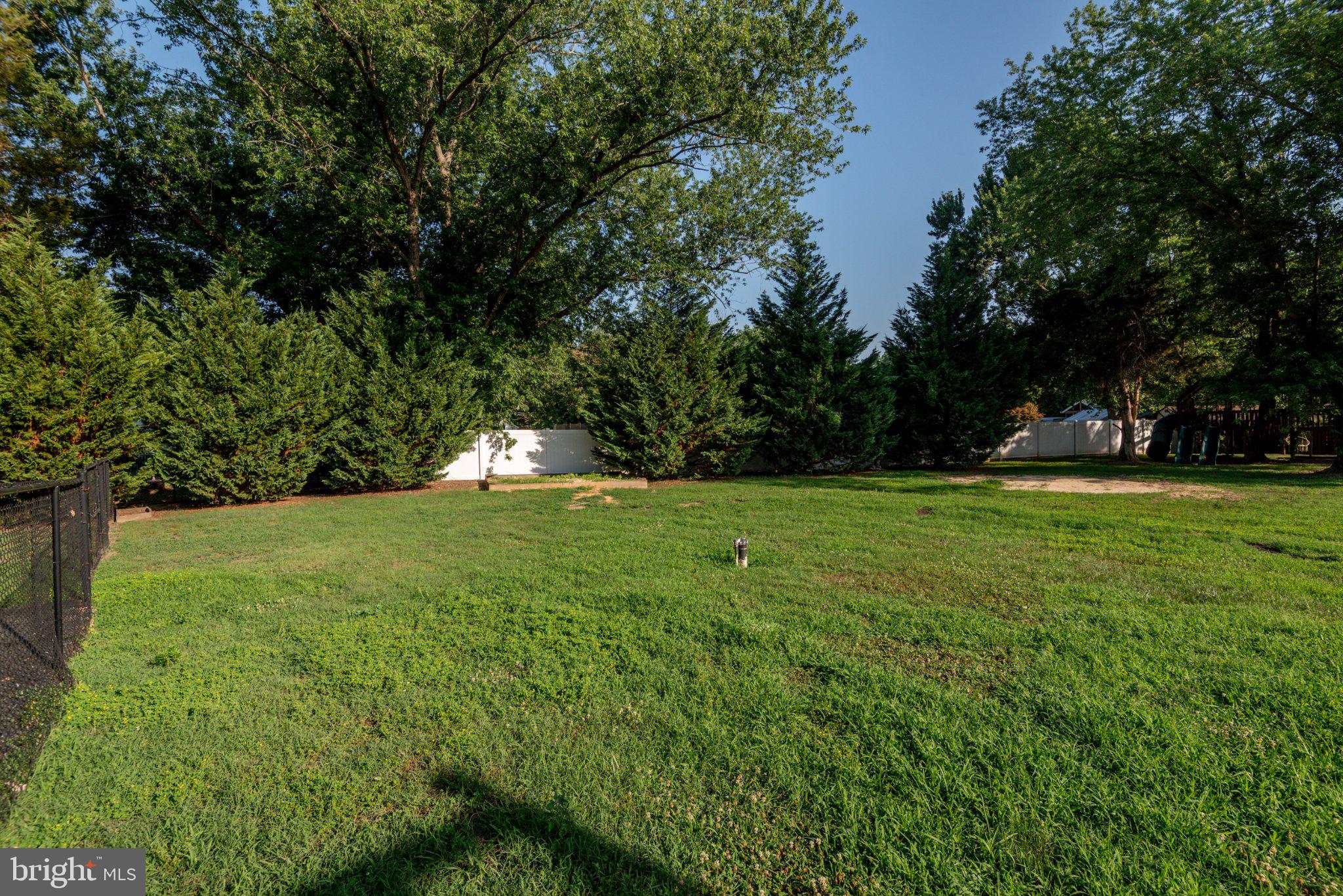 GOLDEN BEACH - Residential