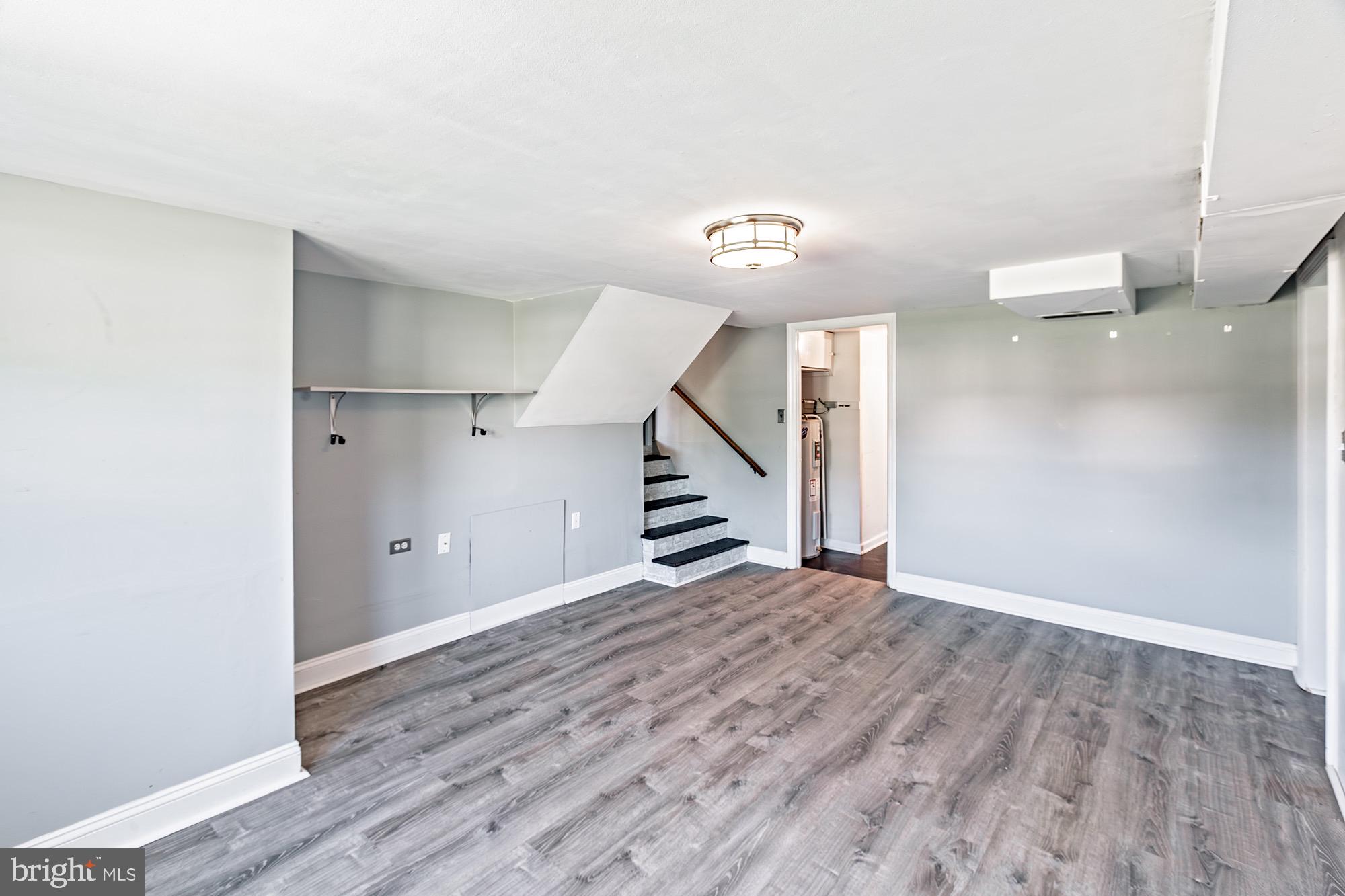 MAYFIELD - Residential