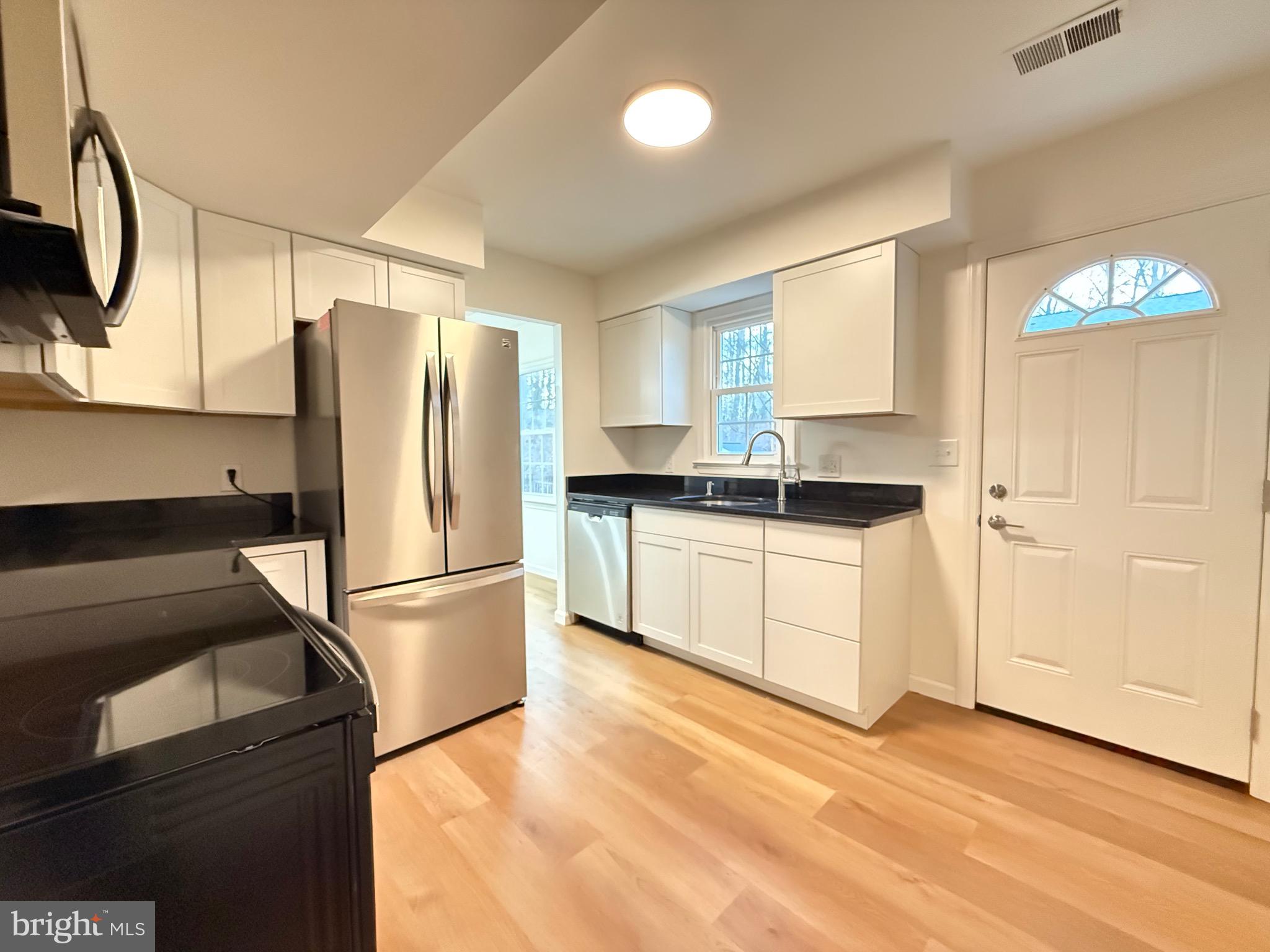 STAFFORD OAKS - Residential Lease