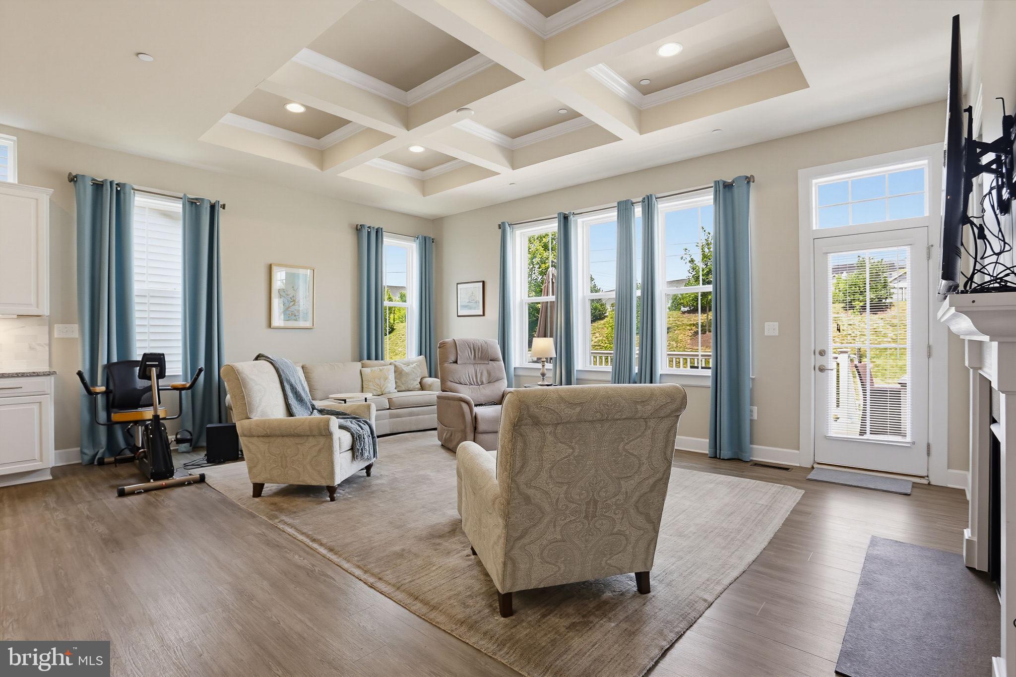 TWO RIVERS - Residential