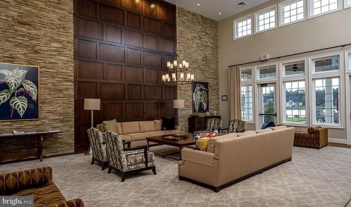 TWO RIVERS - Residential