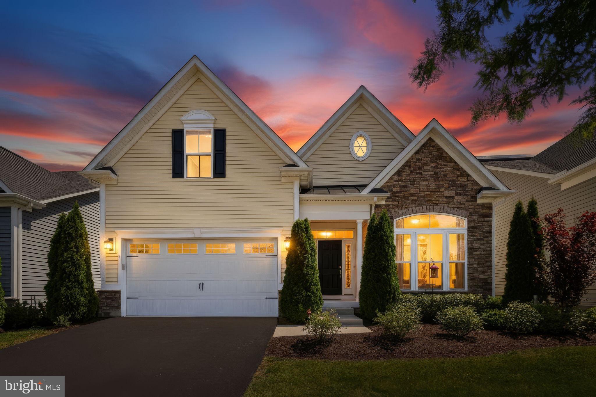 TWO RIVERS - Residential