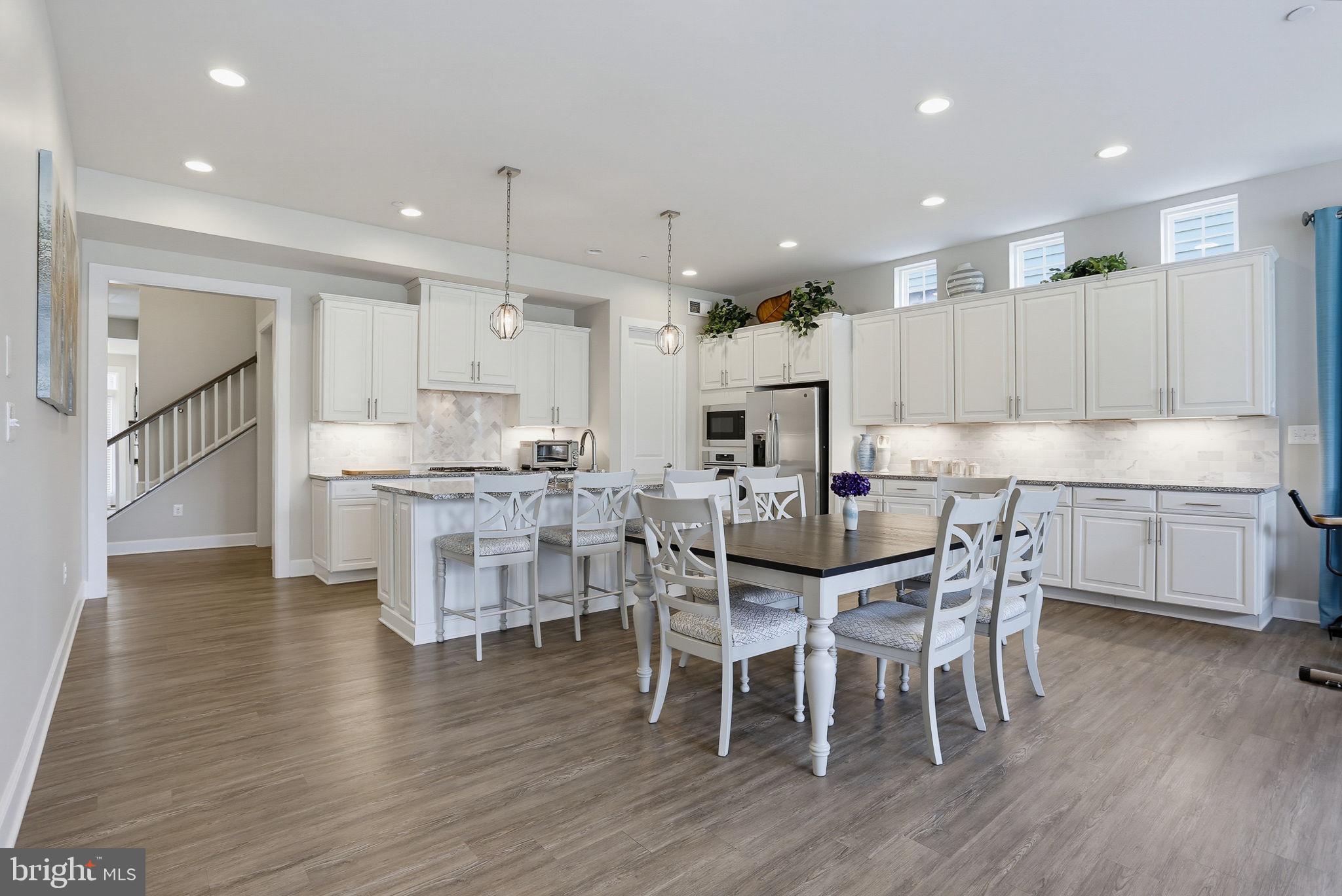 TWO RIVERS - Residential